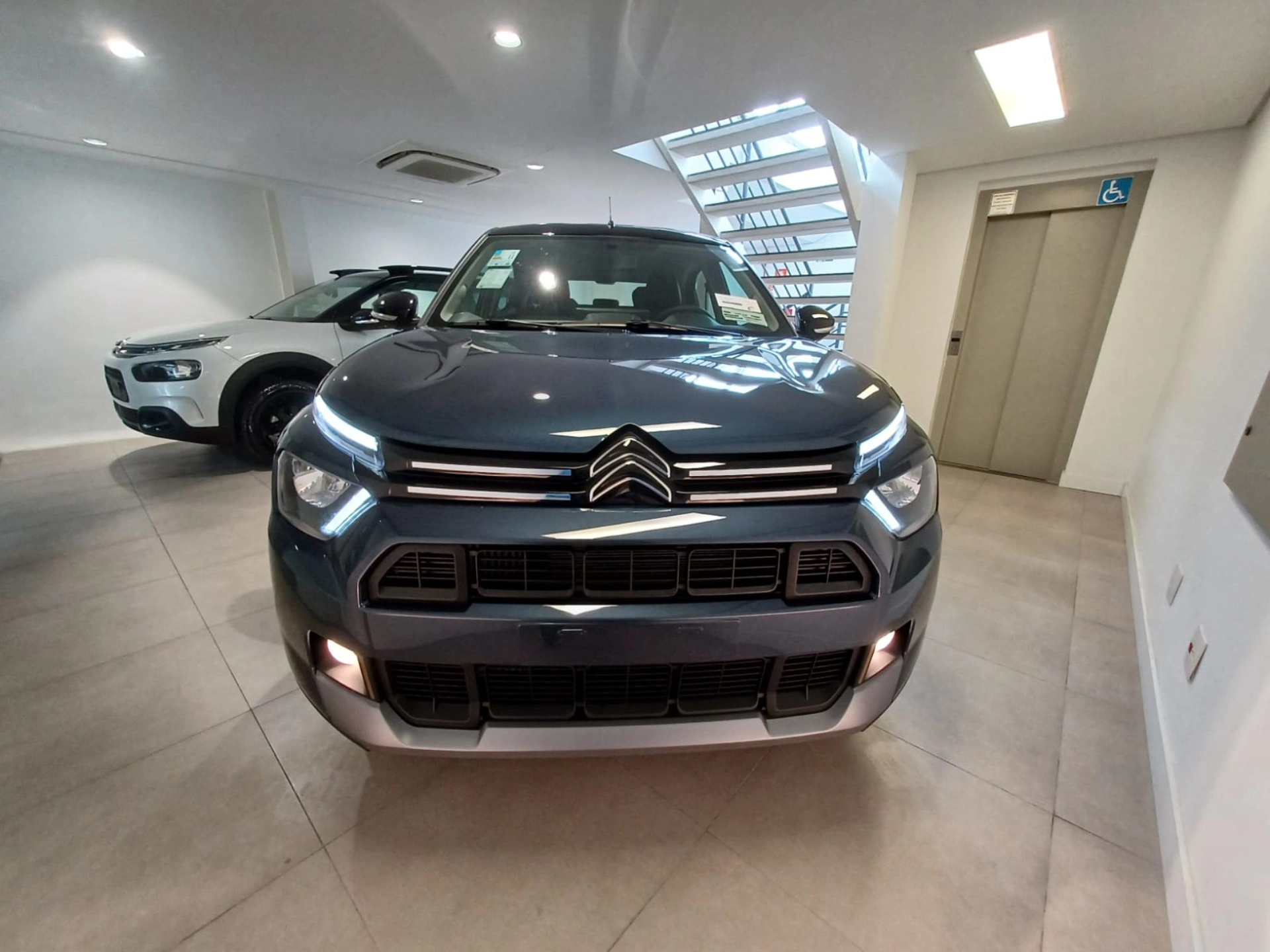 CITROËN-BASALT-1.0 TURBO 200 FLEX SHINE CVT