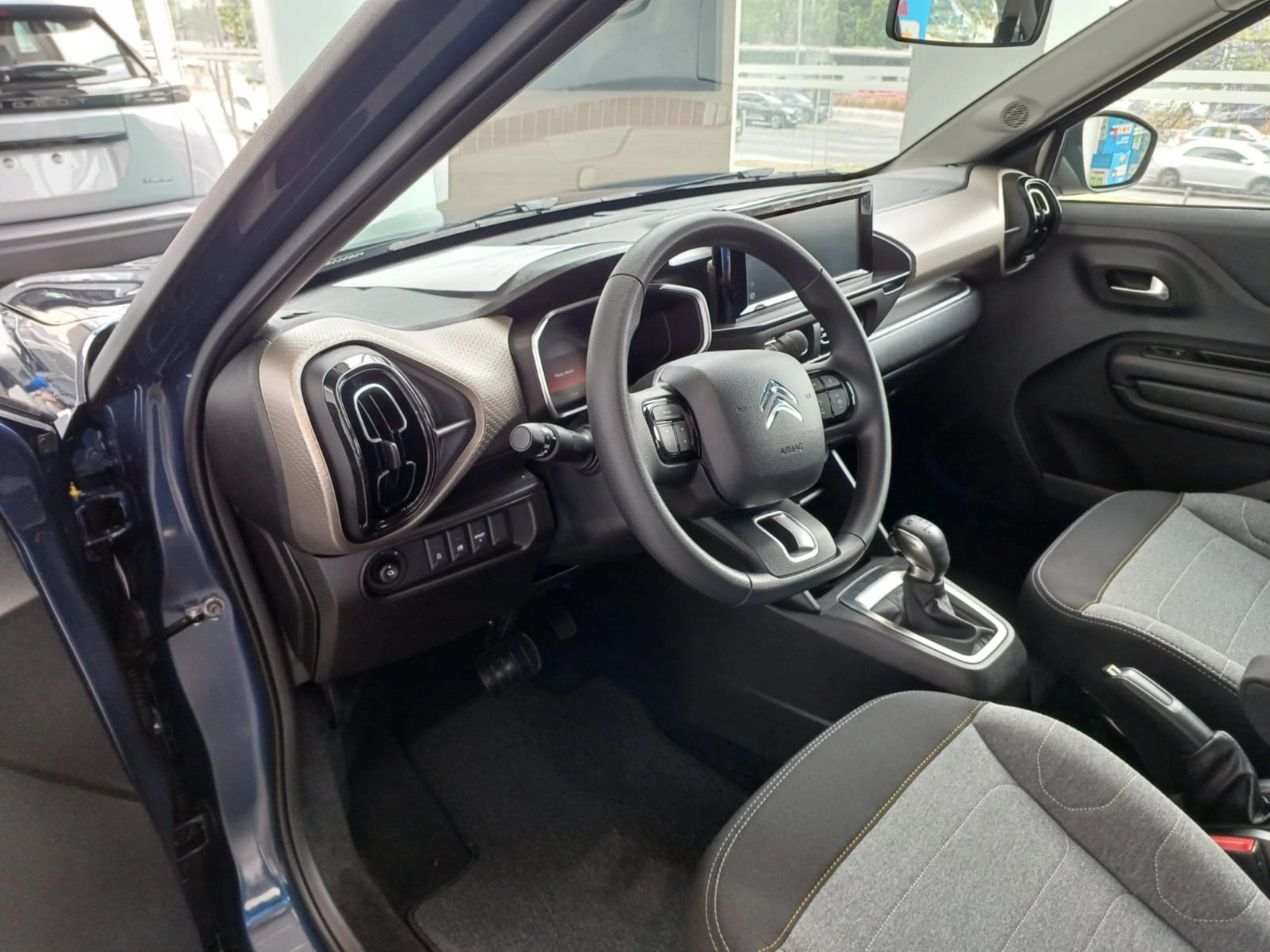 CITROËN-BASALT-1.0 TURBO 200 FLEX SHINE CVT