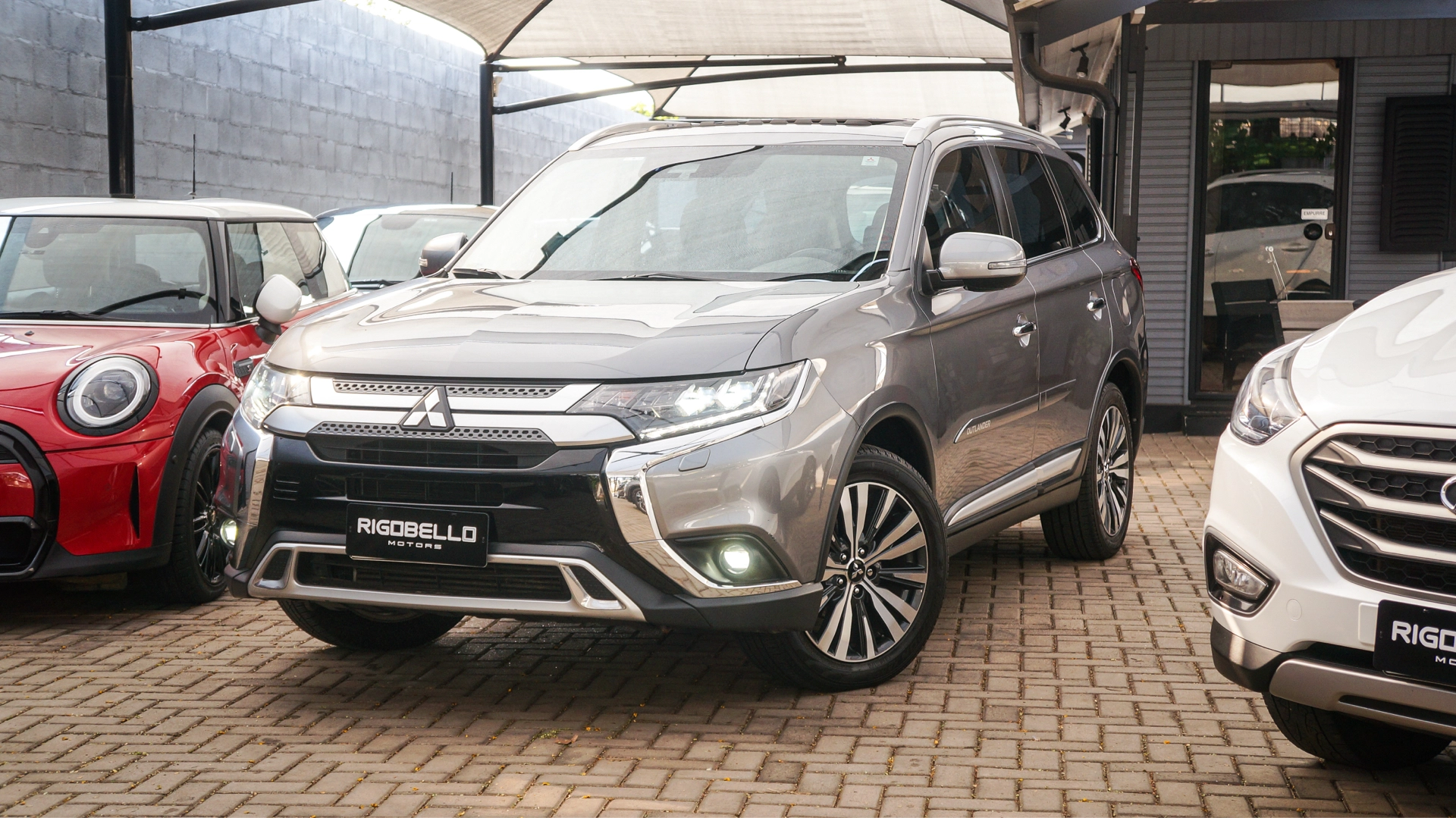 MITSUBISHI OUTLANDER 2.2 MIVEC DI-D DIESEL HPE-S AWD AUTOMÁTICO