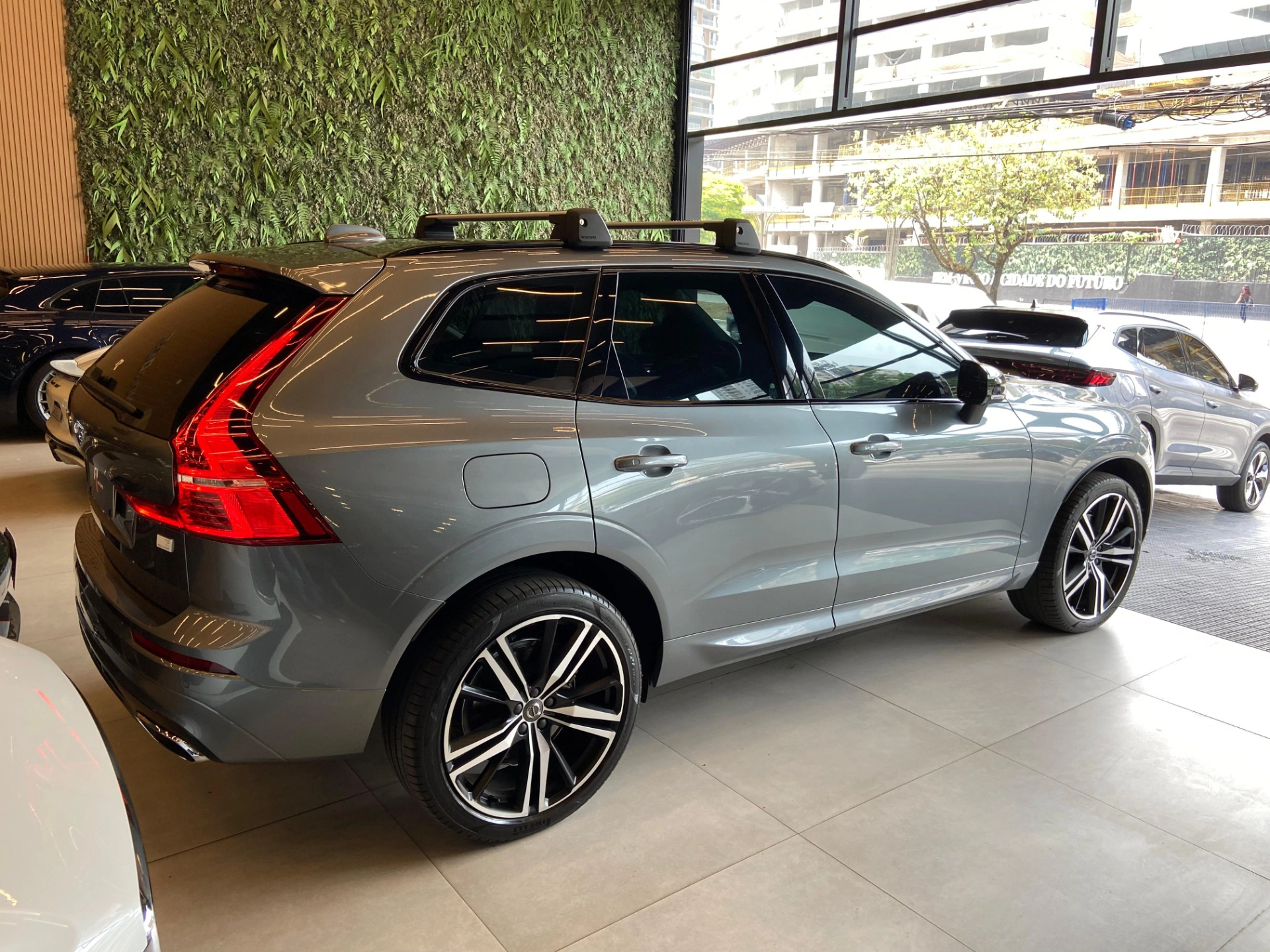 volvo XC60 2.0 T8 HYBRID R-DESIGN AWD GEARTRONIC 2021