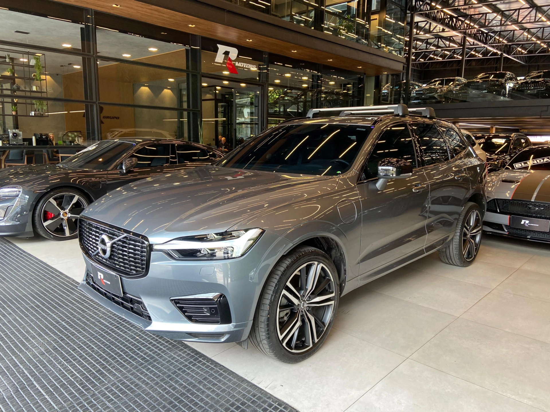 volvo XC60 2.0 T8 HYBRID R-DESIGN AWD GEARTRONIC 2021