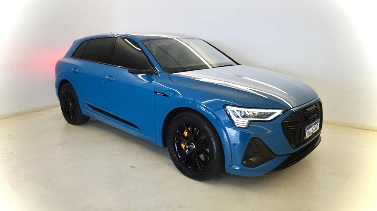 AUDI E-TRON ELÉTRICO SPORTBACK PERFORMANCE BLACK QUATTRO