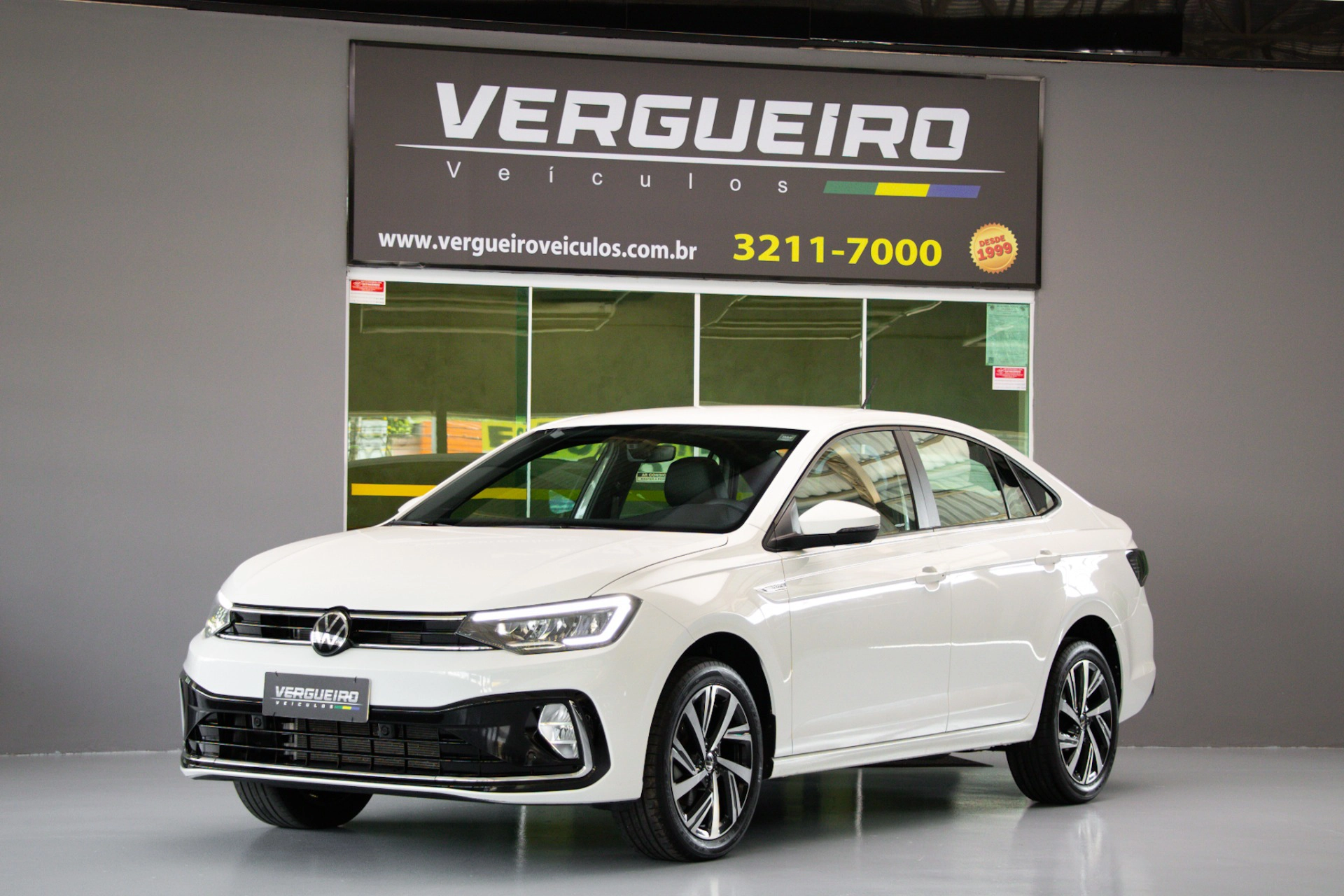 VOLKSWAGEN VIRTUS 1.0 200 TSI HIGHLINE AUTOMÁTICO