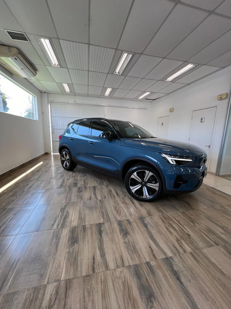 VOLVO XC40 P6 RECHARGE ELECTRIC PLUS