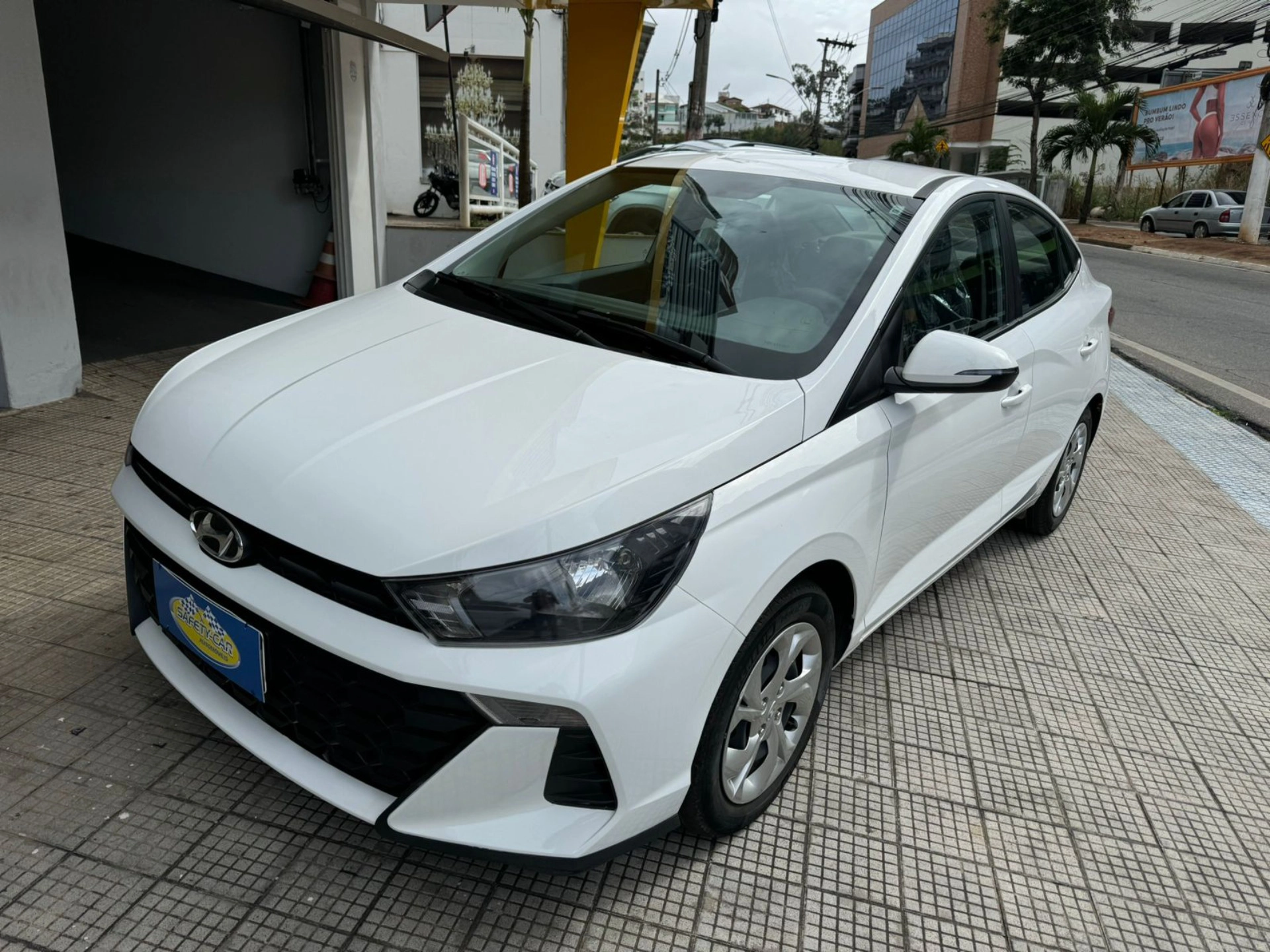 HYUNDAI HB20S 1.0 12V FLEX COMFORT MANUAL