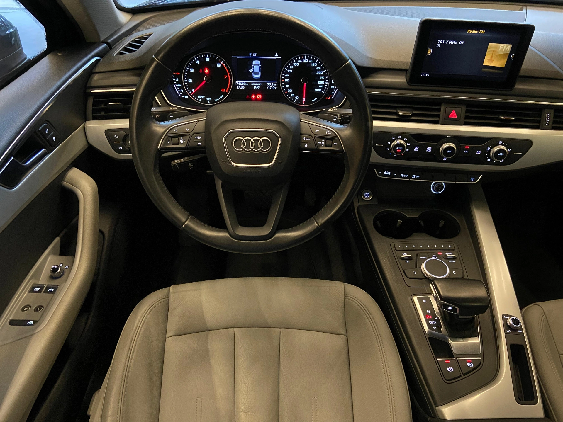 audi A4 2.0 TFSI ATTRACTION GASOLINA 4P S TRONIC 2018