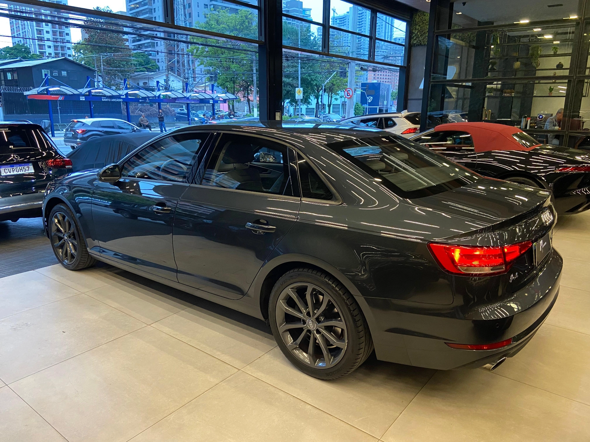 audi A4 2.0 TFSI ATTRACTION GASOLINA 4P S TRONIC 2018