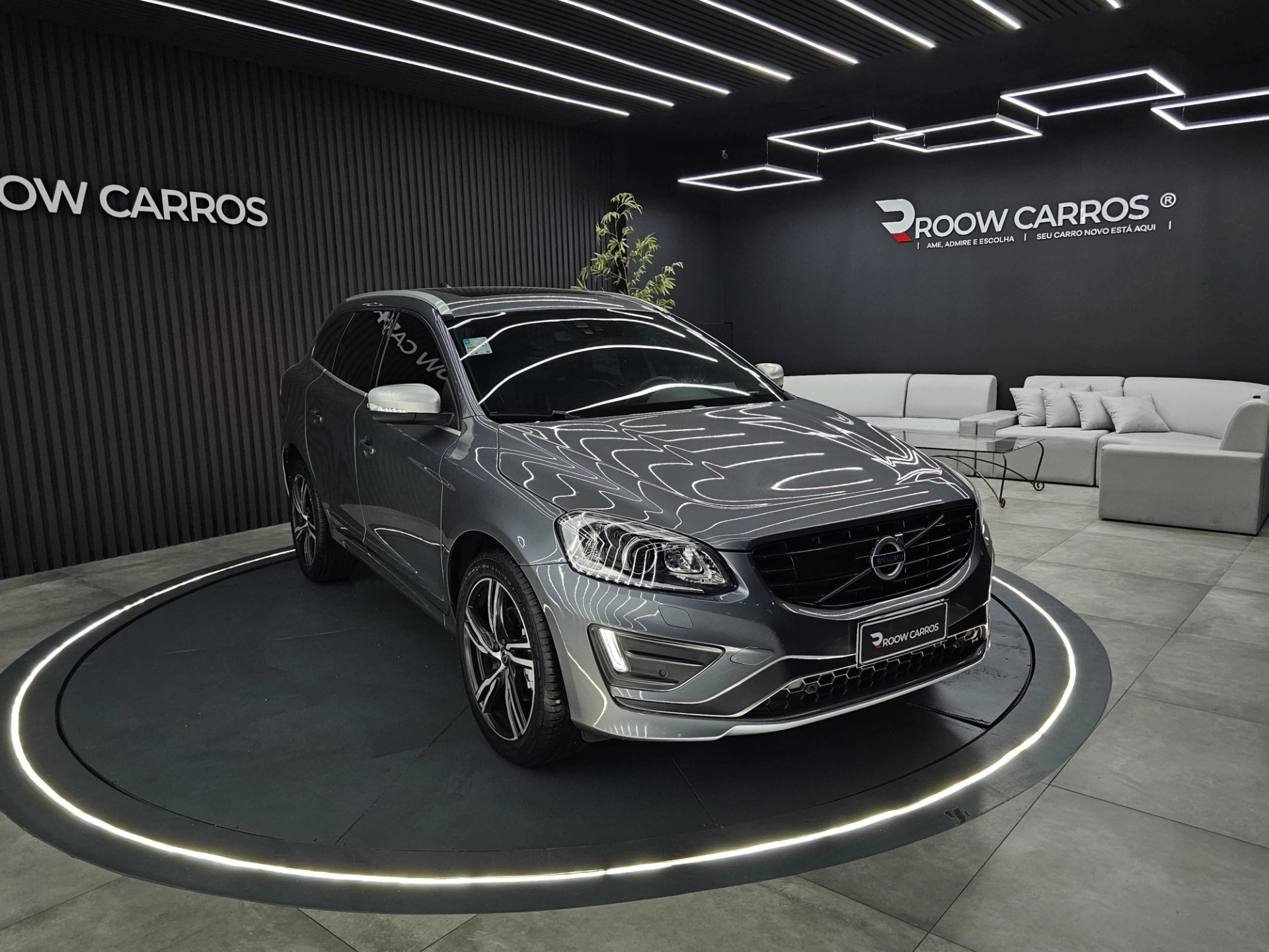 VOLVO XC60 2.0 T5 R-DESIGN GASOLINA 4P AUTOMÁTICO