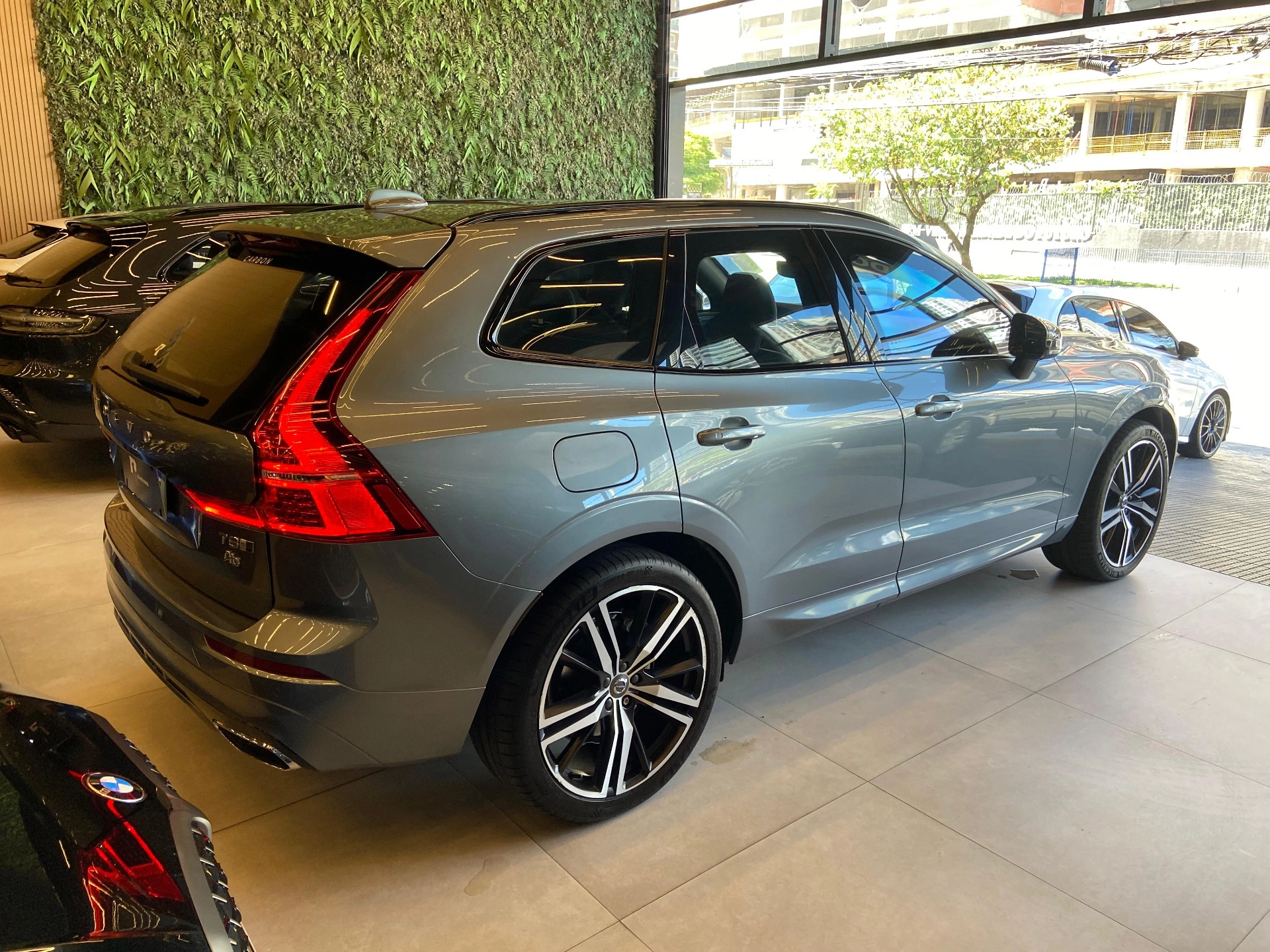 volvo XC60 2.0 T8 HYBRID R-DESIGN AWD GEARTRONIC 2020