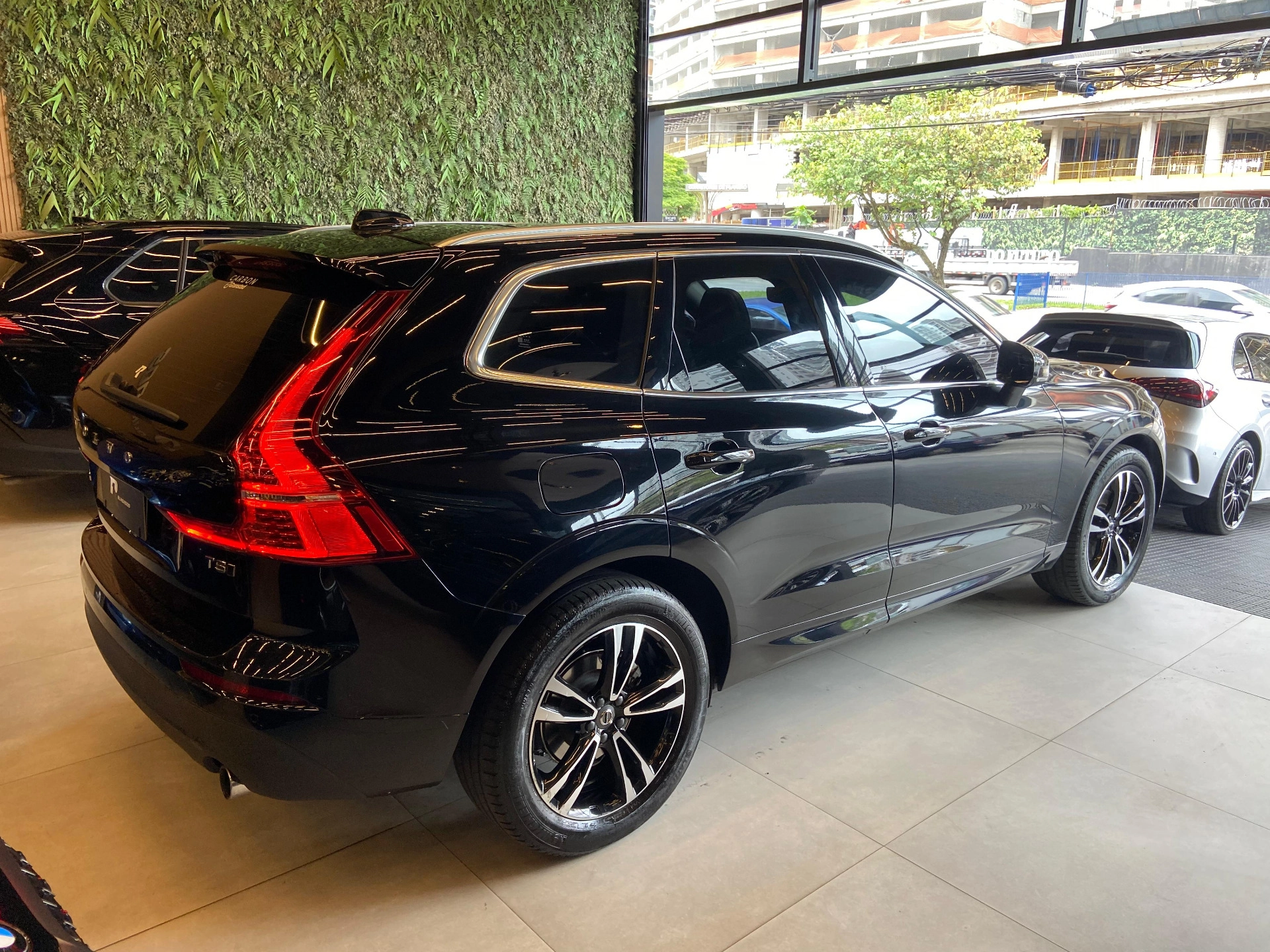 volvo XC60 2.0 T5 GASOLINA MOMENTUM AWD GEARTRONIC 2020