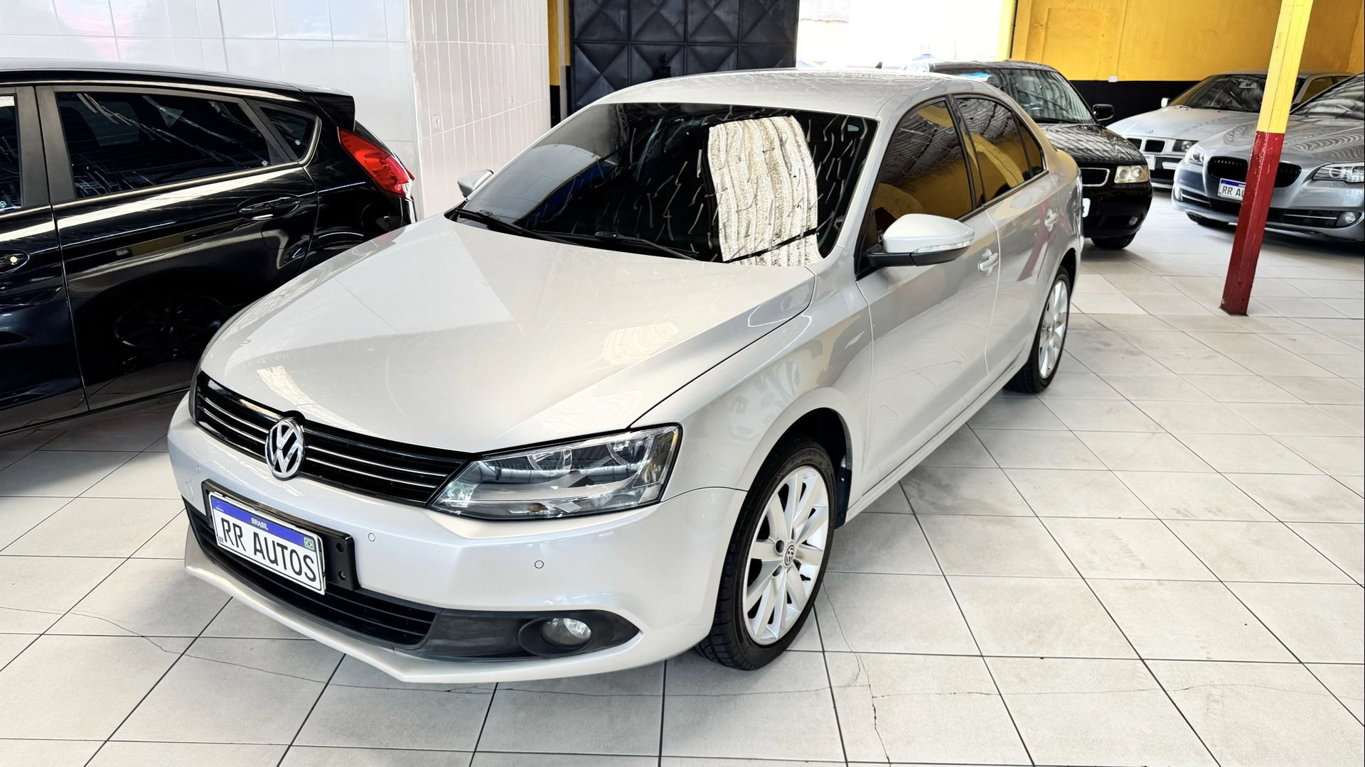 VOLKSWAGEN JETTA 2.0 COMFORTLINE FLEX 4P TIPTRONIC