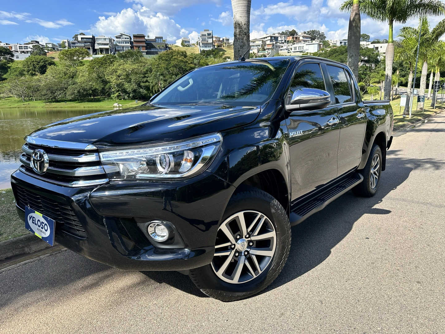 TOYOTA HILUX 2.8 SRX 4X4 CD 16V DIESEL 4P AUTOMÁTICO