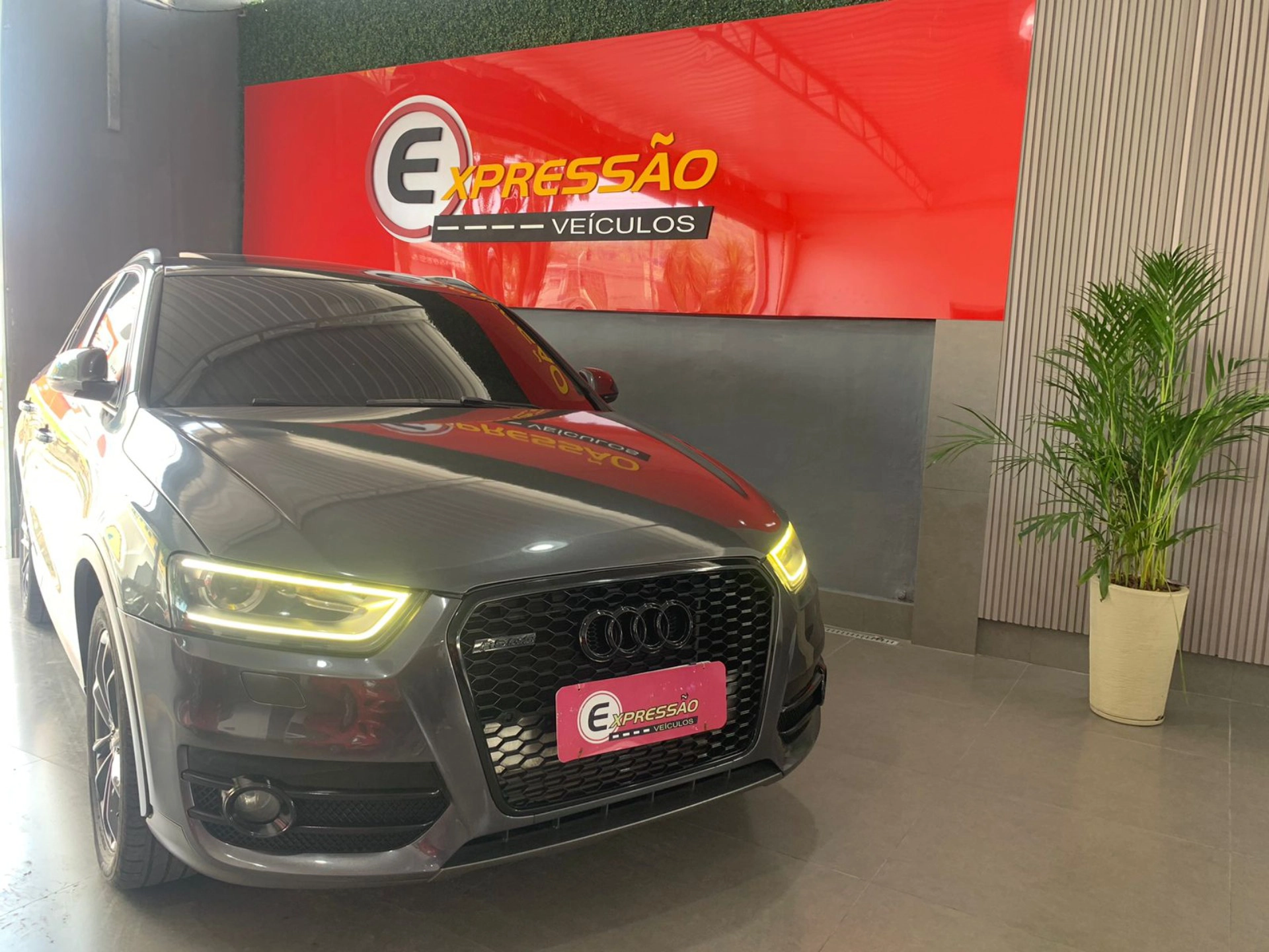 AUDI Q3 2.0 TFSI ATTRACTION QUATTRO 4P GASOLINA S TRONIC