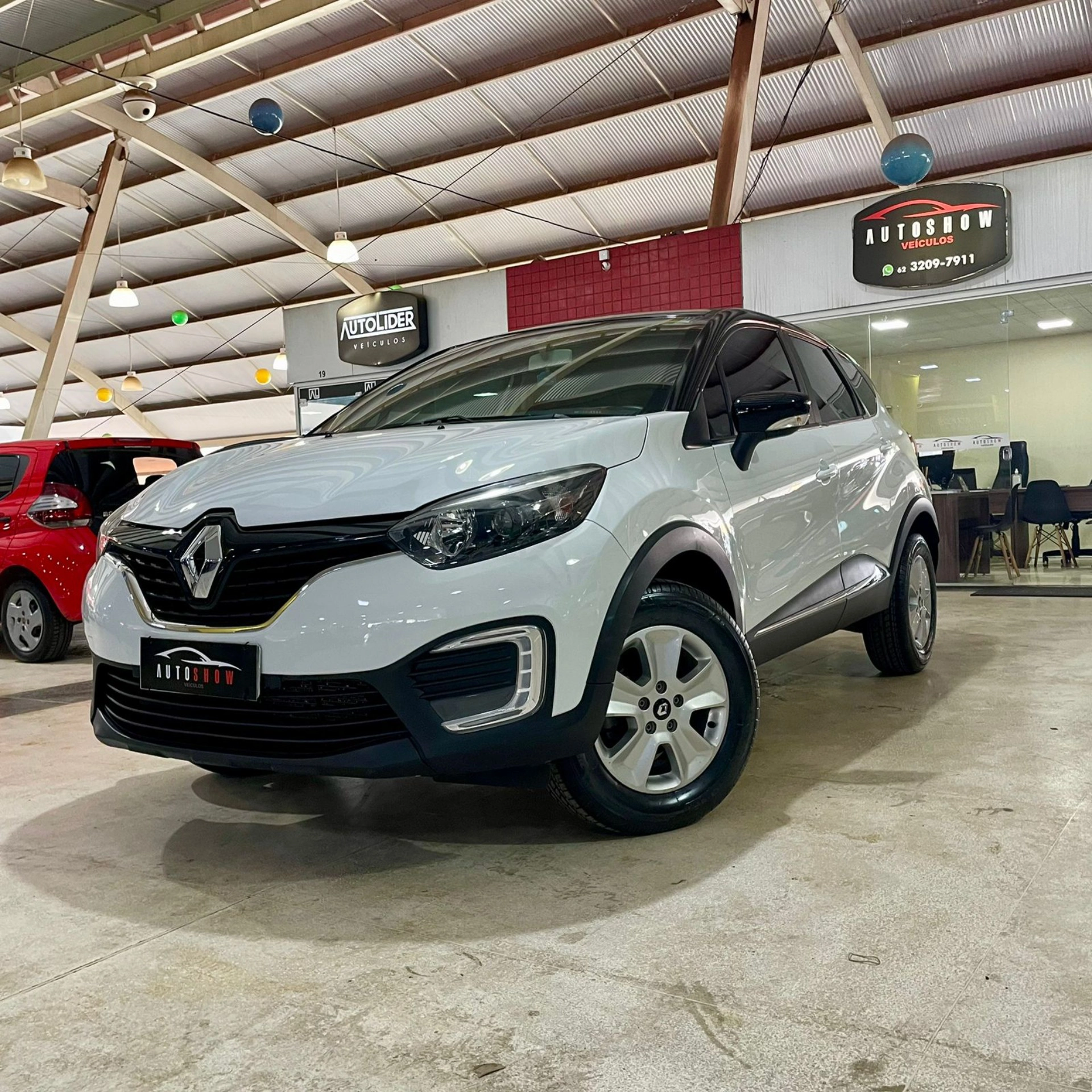 RENAULT CAPTUR 1.6 16V SCE FLEX LIFE X-TRONIC