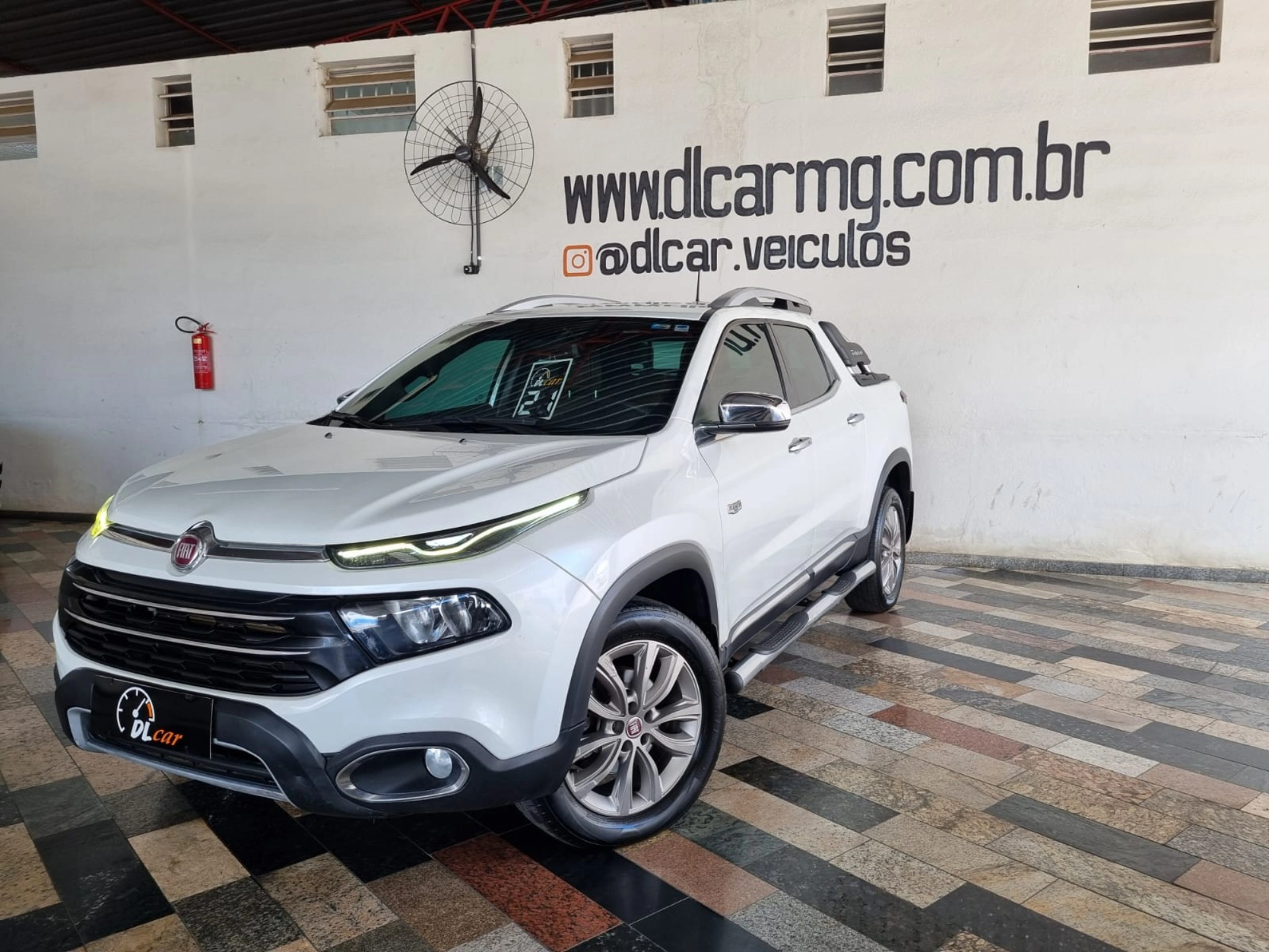 FIAT TORO 2.0 16V TURBO DIESEL RANCH 4WD AT9