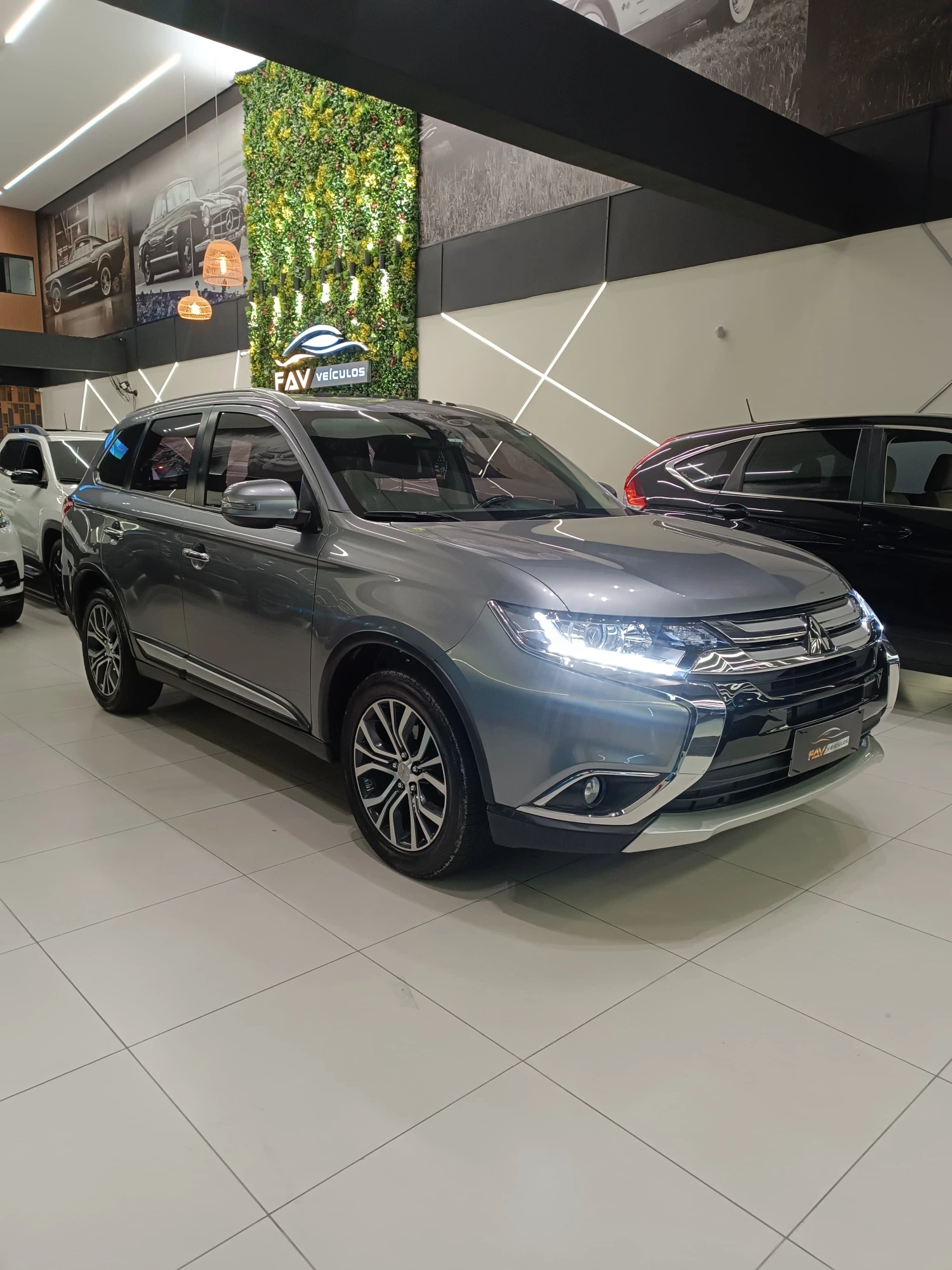 MITSUBISHI OUTLANDER 2.0 COMFORT 16V GASOLINA 4P AUTOMÁTICO