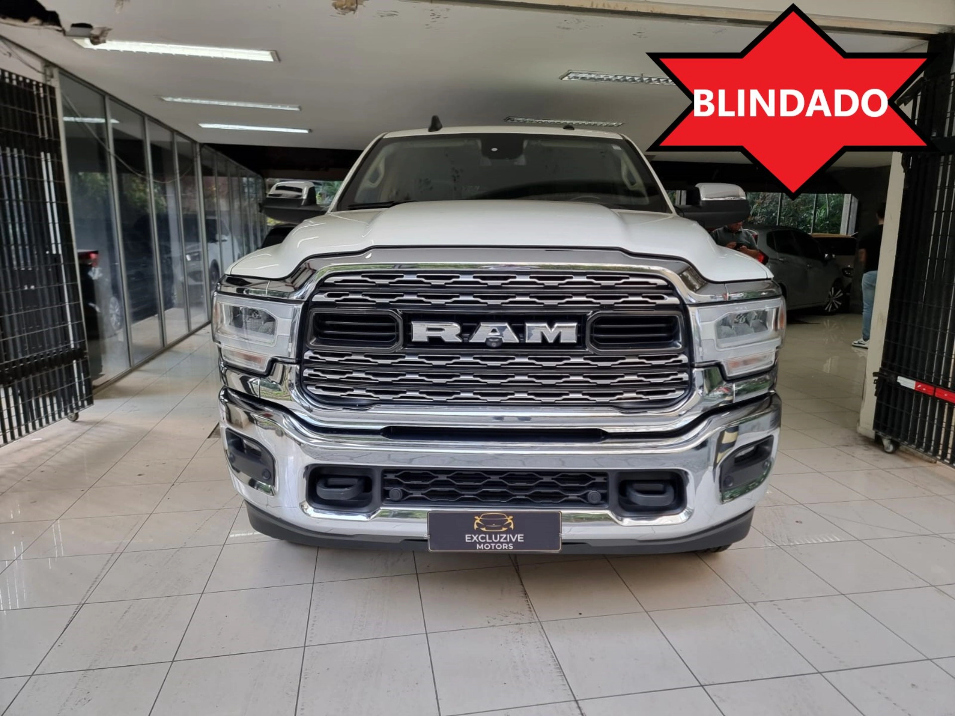 DODGE RAM 6.7 2500 LARAMIE 4X4 CD I6 TURBO DIESEL 4P AUTOMÁTICO