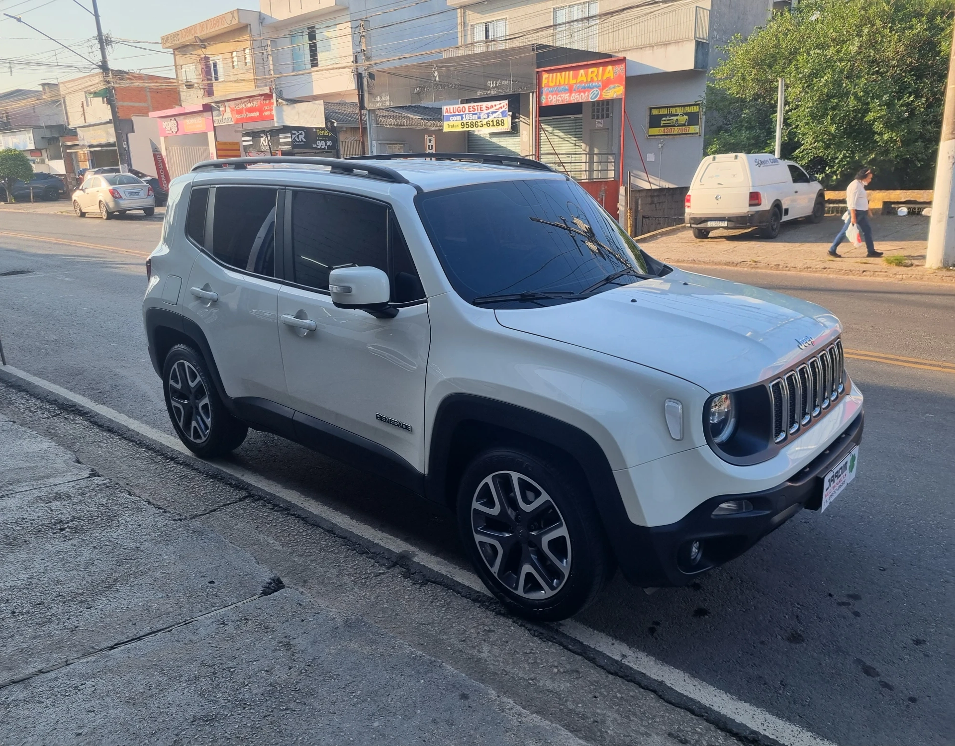 JEEP RENEGADE 1.8 16V FLEX LONGITUDE 4P AUTOMÁTICO