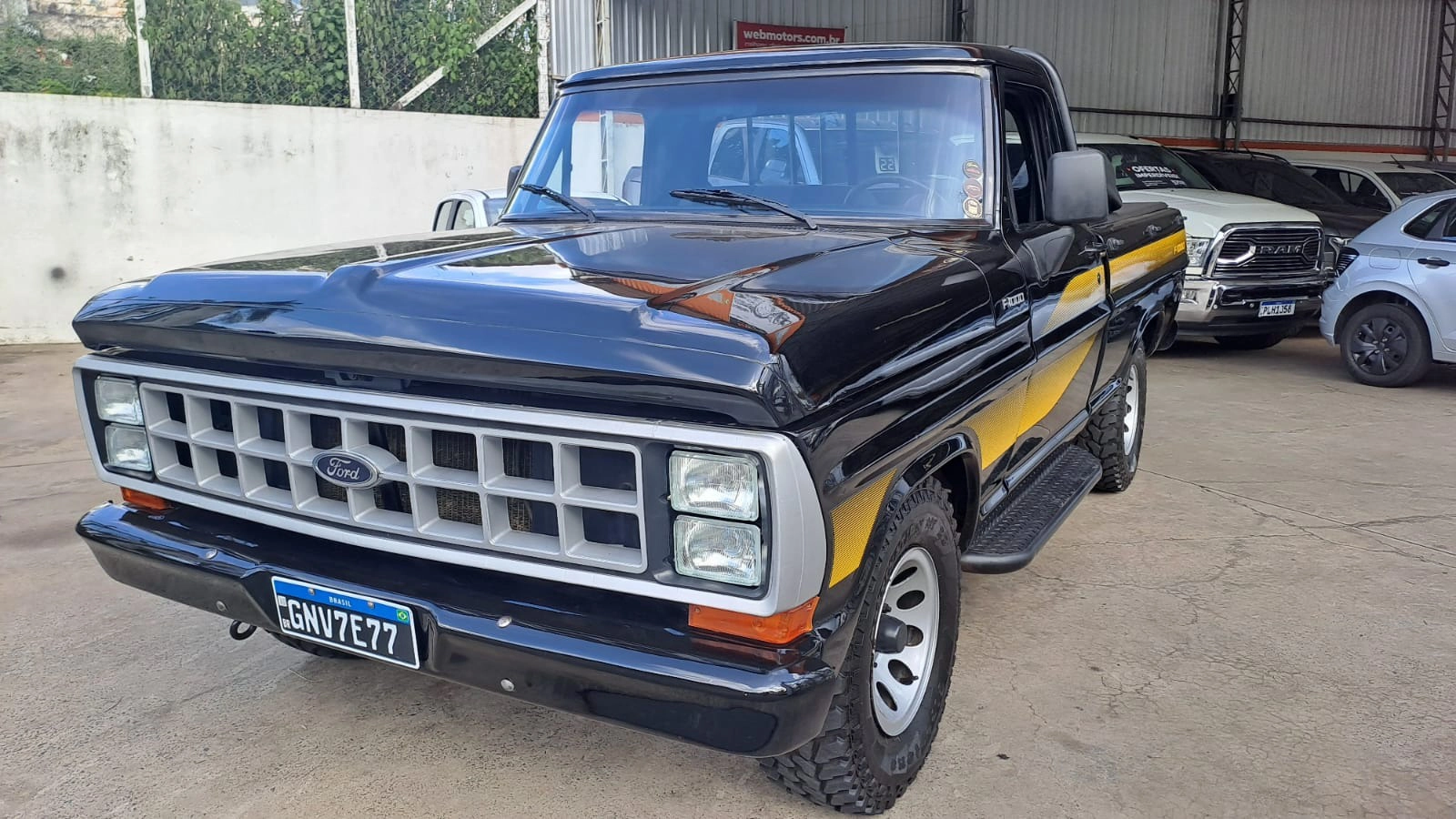 FORD F-1000 3.9 SUPER SÉRIE 4X2 CS 8V TURBO DIESEL 2P MANUAL