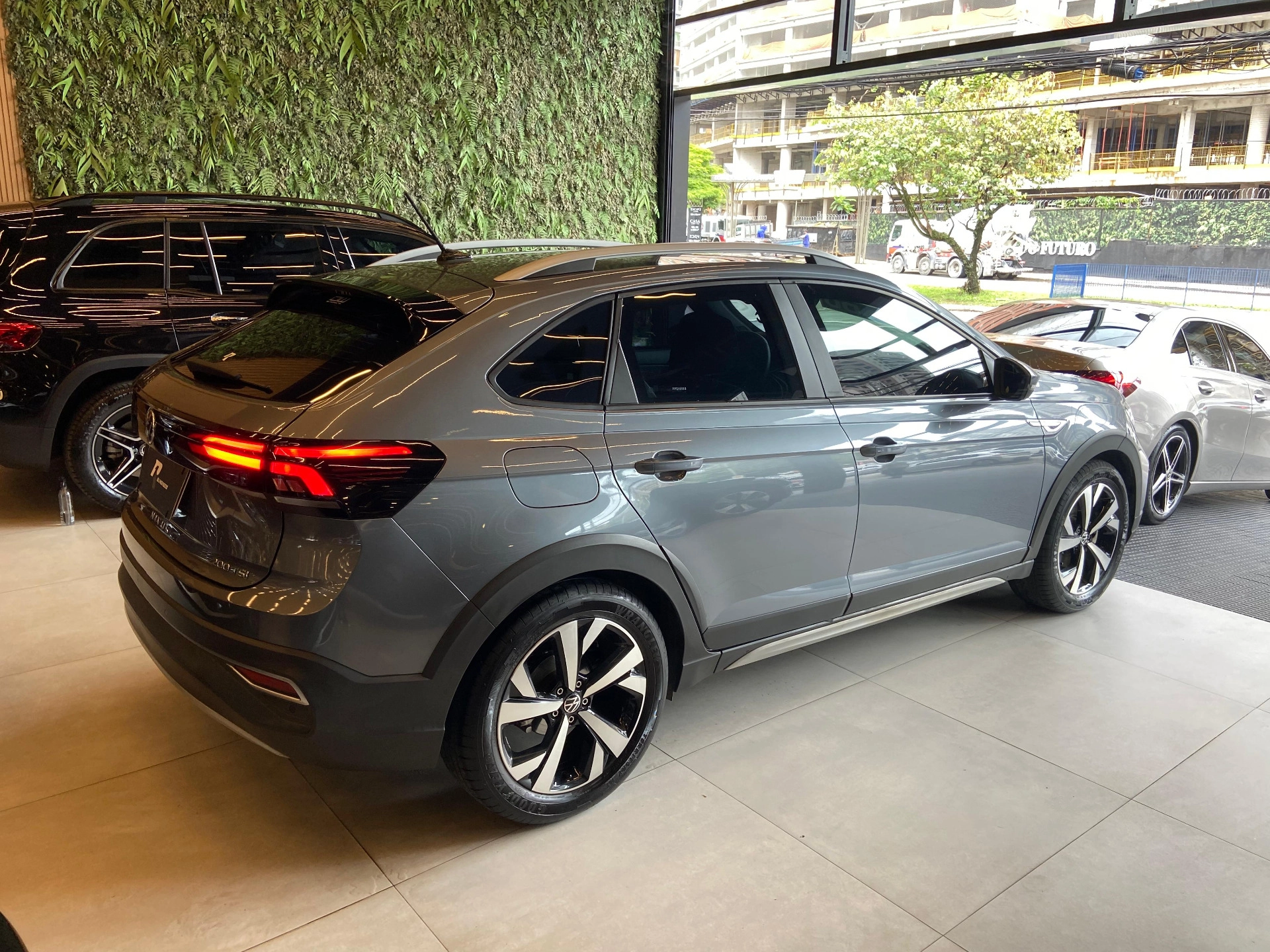 volkswagen NIVUS 1.0 200 TSI TOTAL FLEX HIGHLINE AUTOMÁTICO 2023