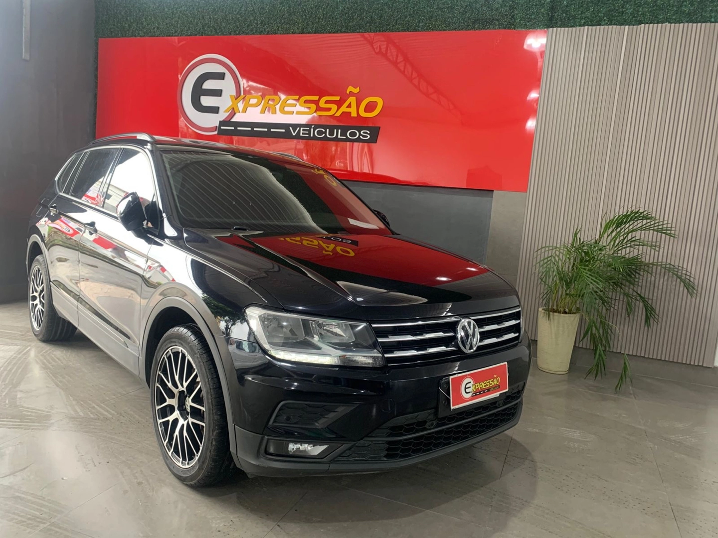 VOLKSWAGEN TIGUAN 1.4 250 TSI TOTAL FLEX ALLSPACE COMFORTLINE TIPTRONIC