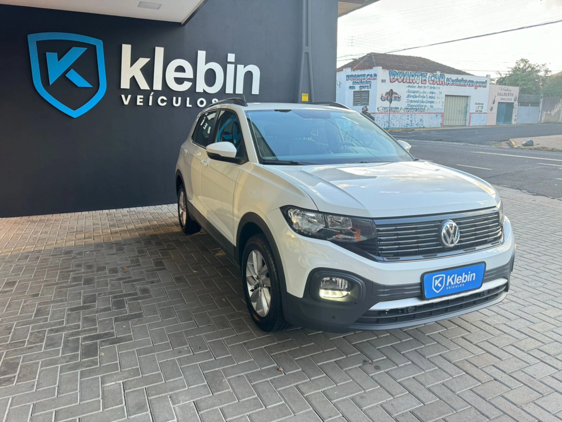 VOLKSWAGEN T-CROSS 1.0 200 TSI TOTAL FLEX AUTOMÁTICO