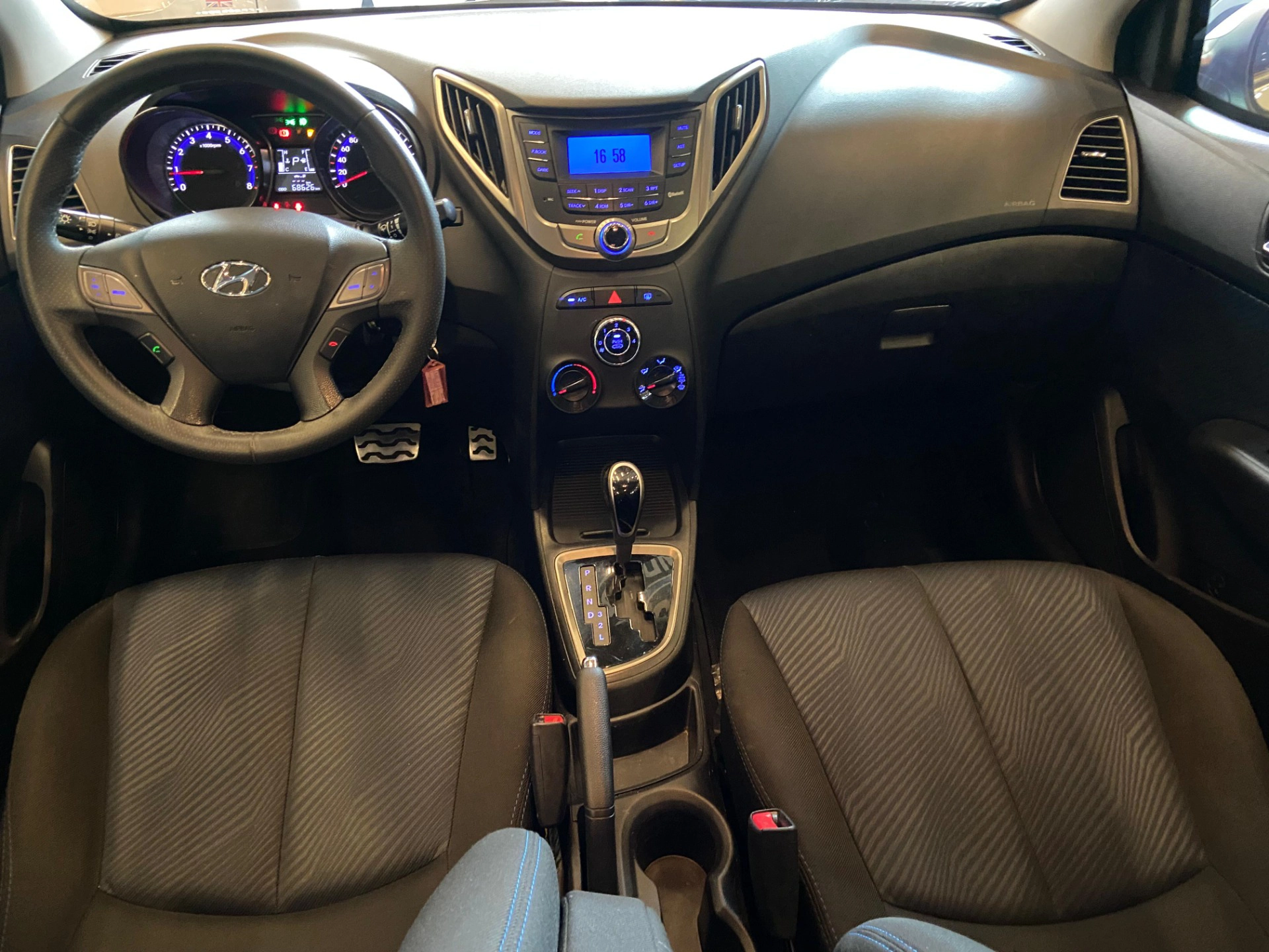 hyundai HB20X 1.6 16V STYLE FLEX 4P AUTOMÁTICO 2015