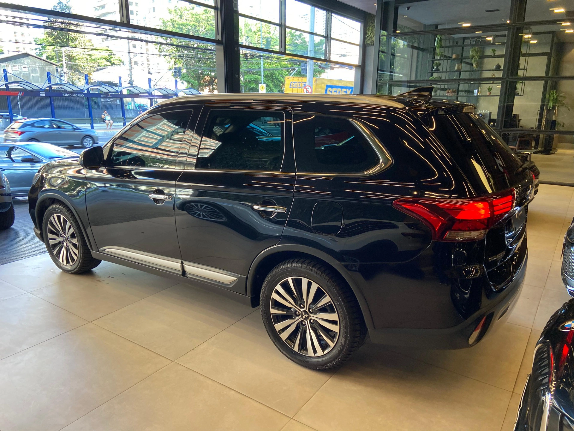 mitsubishi OUTLANDER 2.2 MIVEC DI-D DIESEL HPE-S AWD AUTOMÁTICO 2019