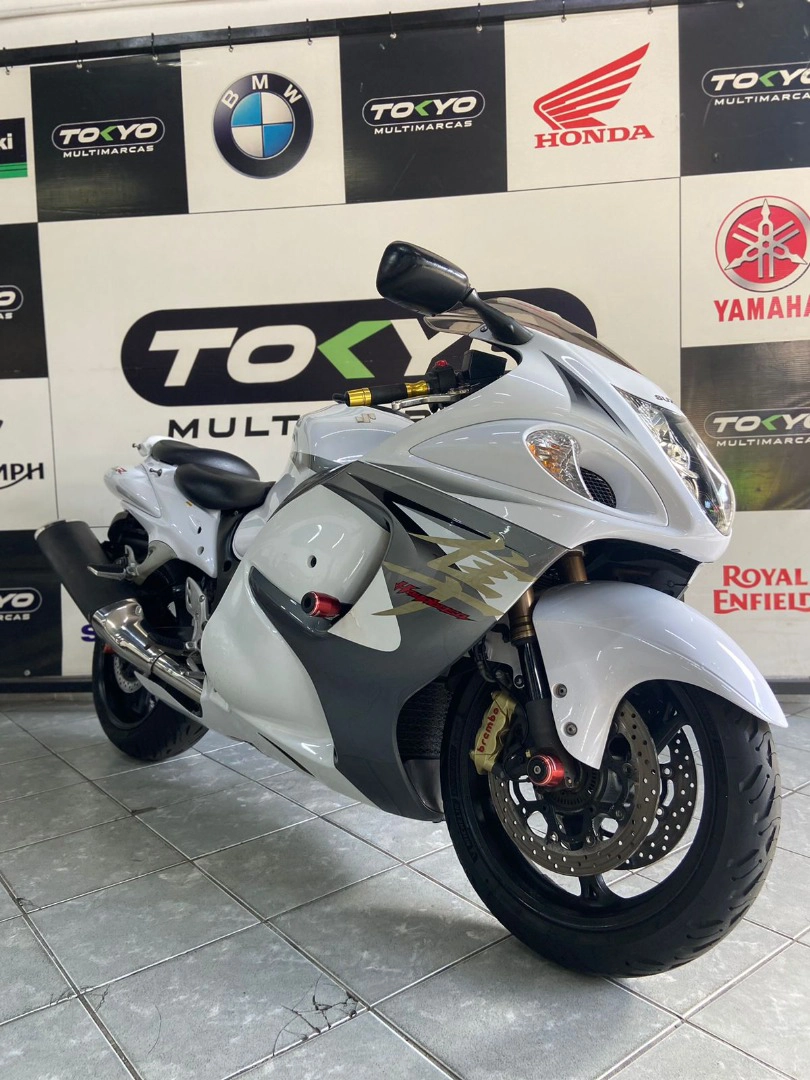 SUZUKI HAYABUSA GSX1300RA Esportiva