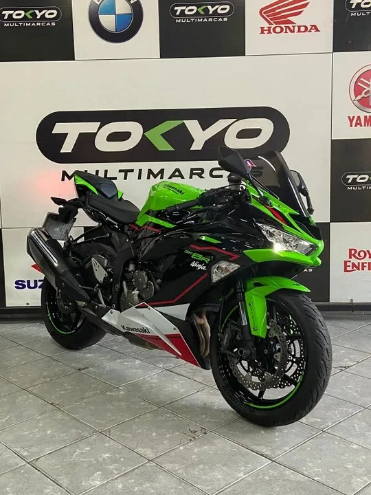 KAWASAKI NINJA ZX-6R Esportiva