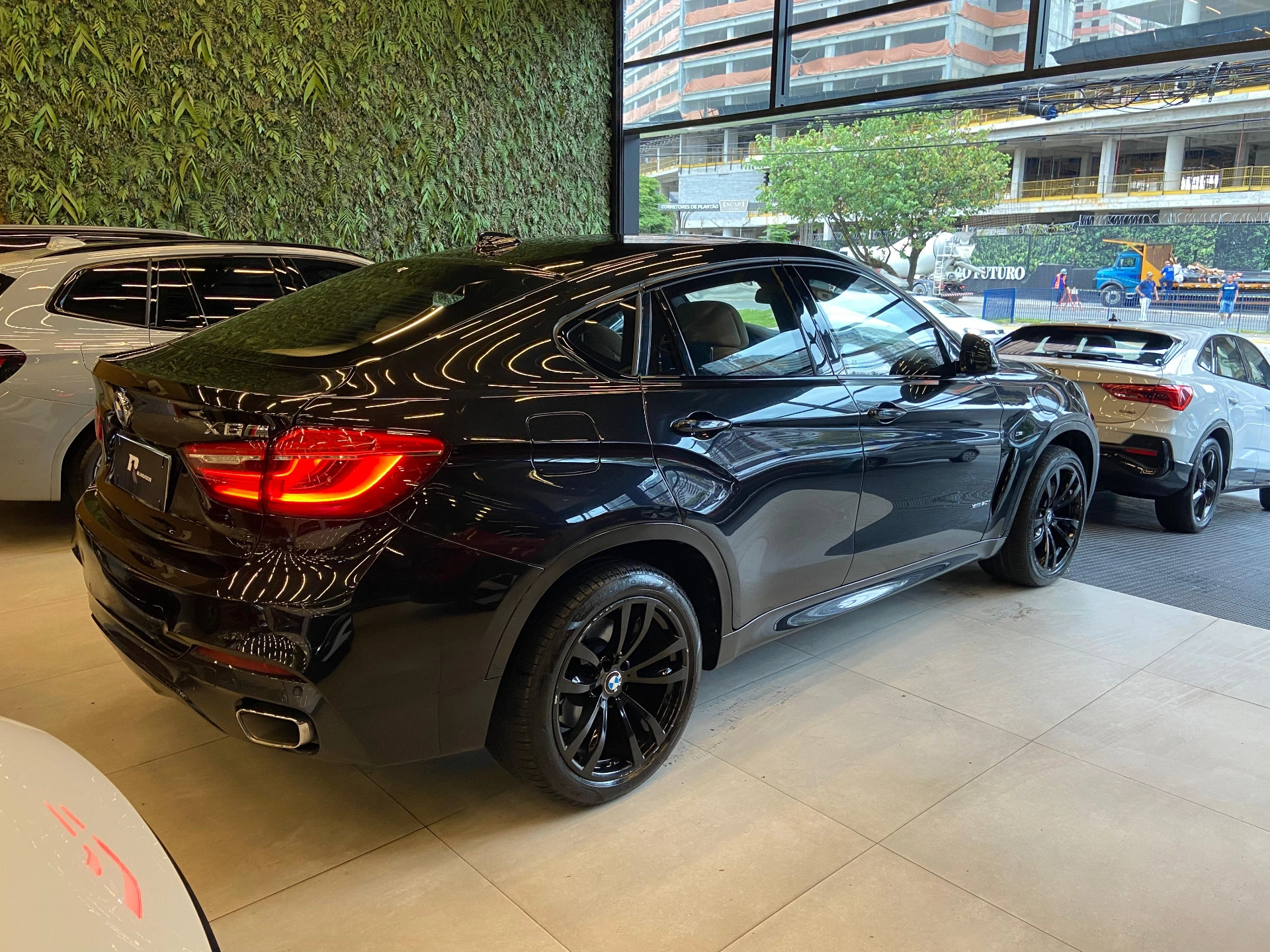 bmw X6 4.4 50I 4X4 COUPÉ 8 CILINDROS 32V BI-TURBO GASOLINA 4P AUTOMÁTICO 2016