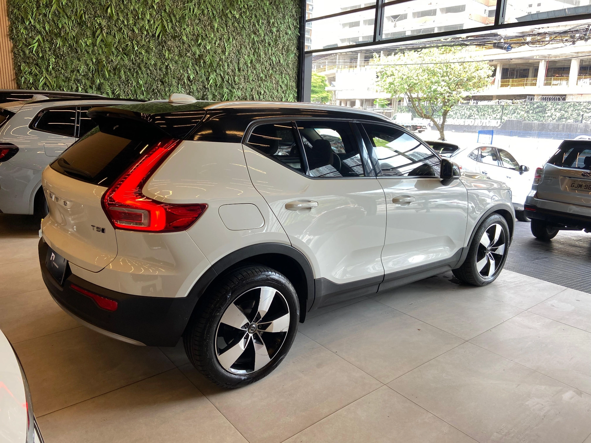 volvo XC40 2.0 T5 GASOLINA MOMENTUM AWD GEARTRONIC 2019