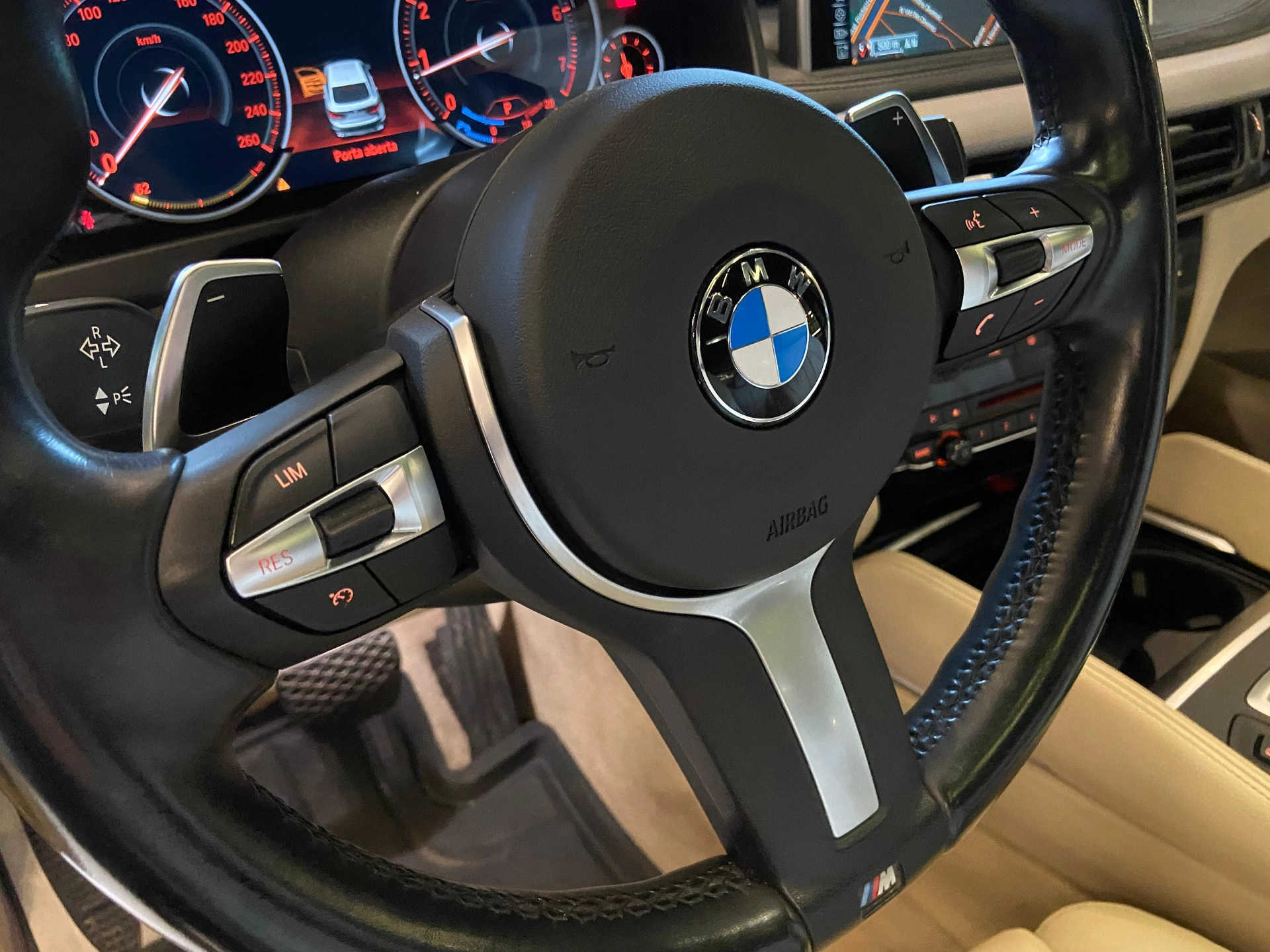 bmw X6 4.4 50I 4X4 COUPÉ 8 CILINDROS 32V BI-TURBO GASOLINA 4P AUTOMÁTICO 2016