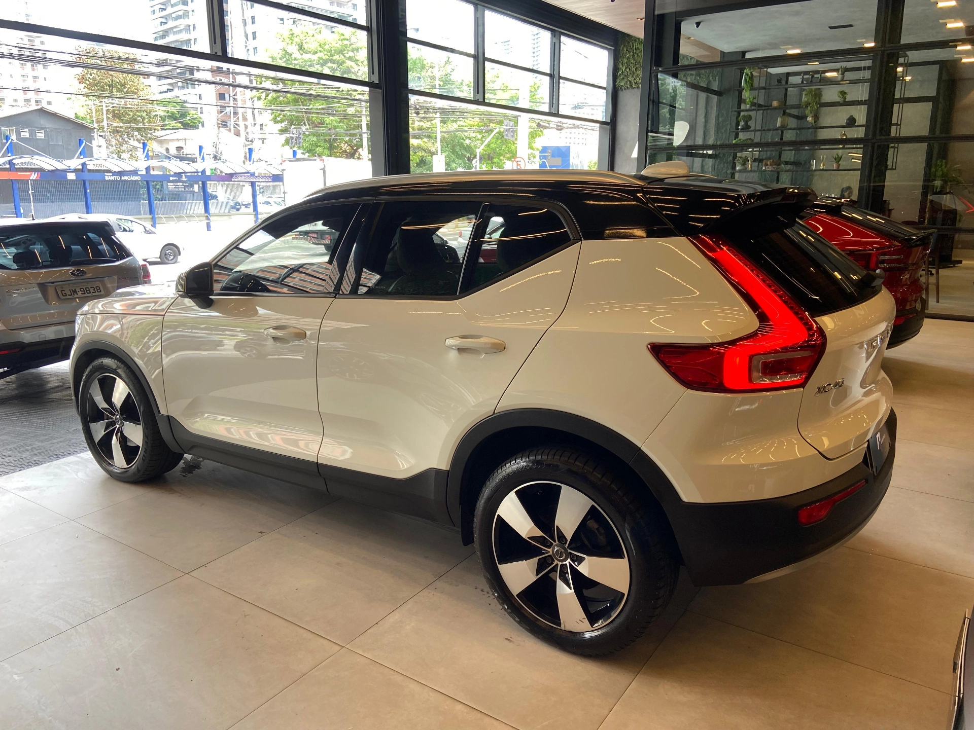 volvo XC40 2.0 T5 GASOLINA MOMENTUM AWD GEARTRONIC 2019