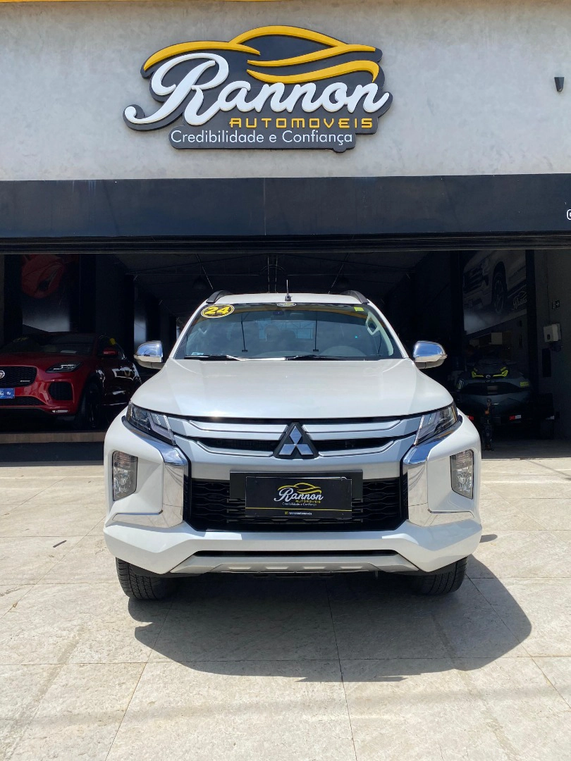 MITSUBISHI L200 TRITON 2.4 16V TURBO DIESEL SPORT HPE CD 4P 4X4 AUTOMÁTICO