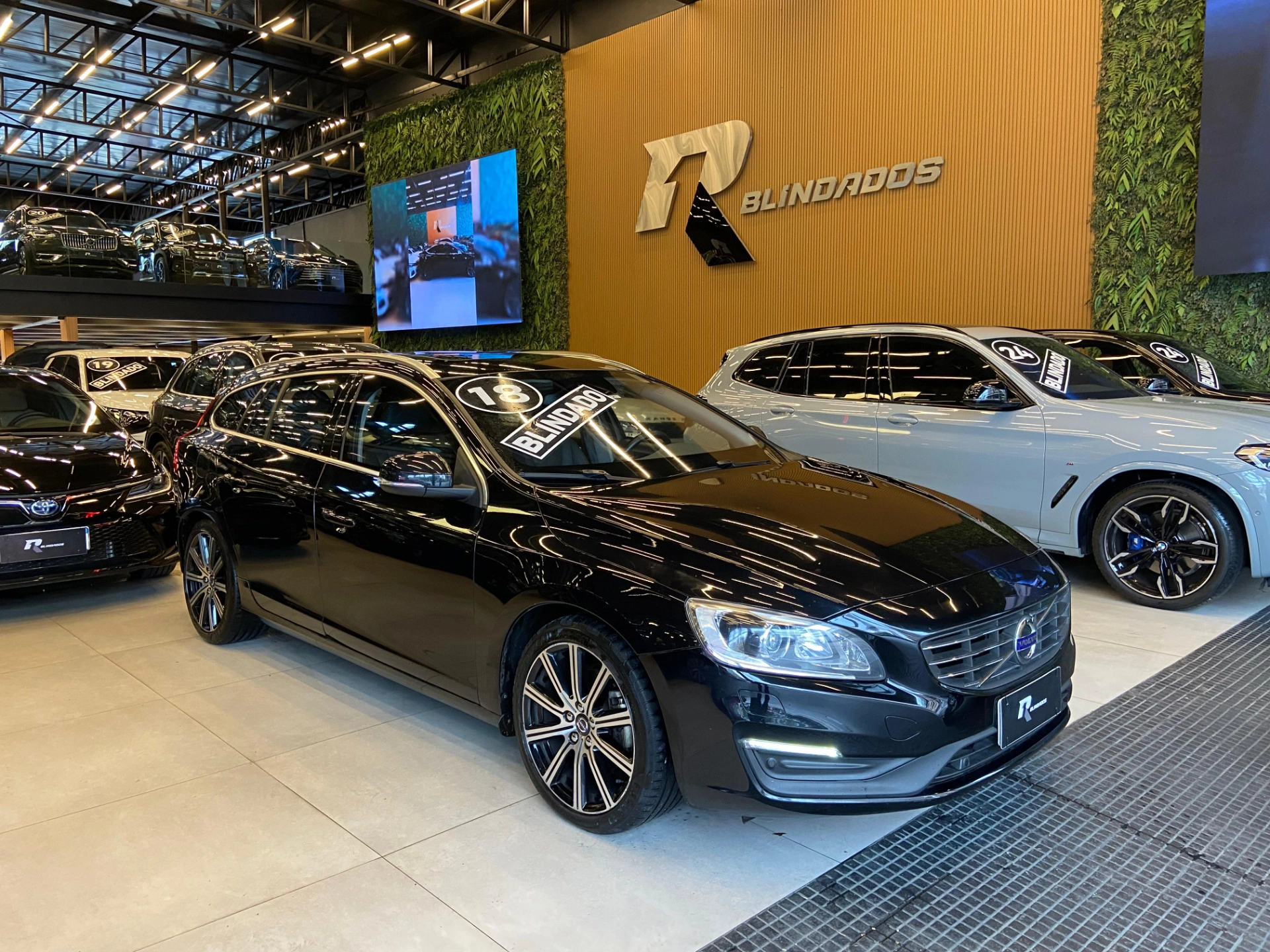 volvo V60 2.0 T4 MOMENTUM GASOLINA 4P AUTOMÁTICO 2018