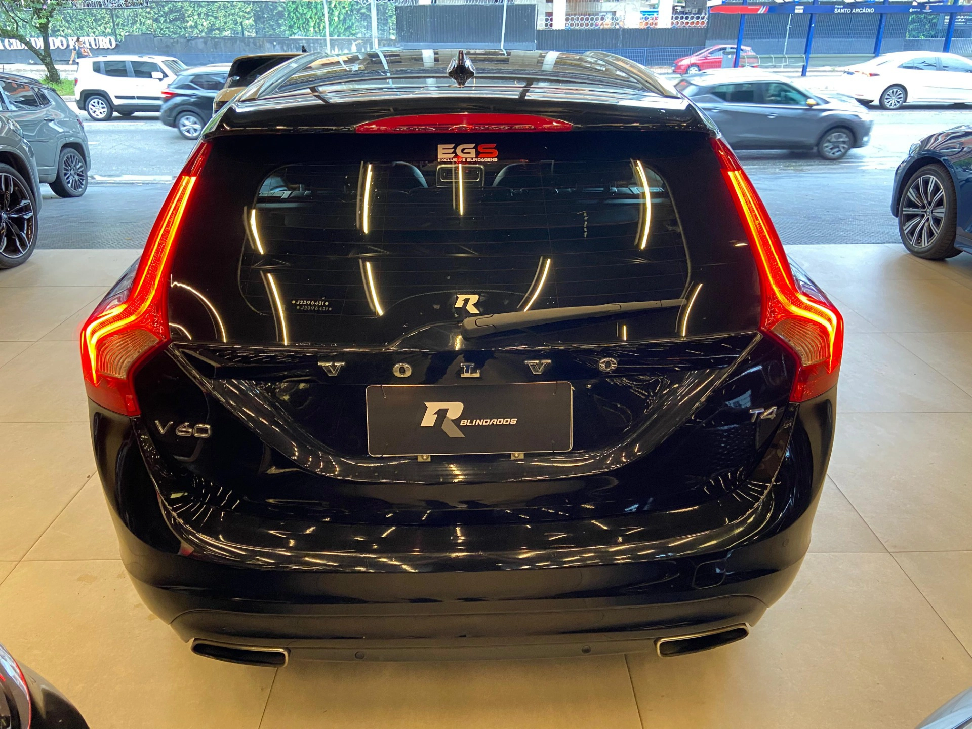 volvo V60 2.0 T4 MOMENTUM GASOLINA 4P AUTOMÁTICO 2018