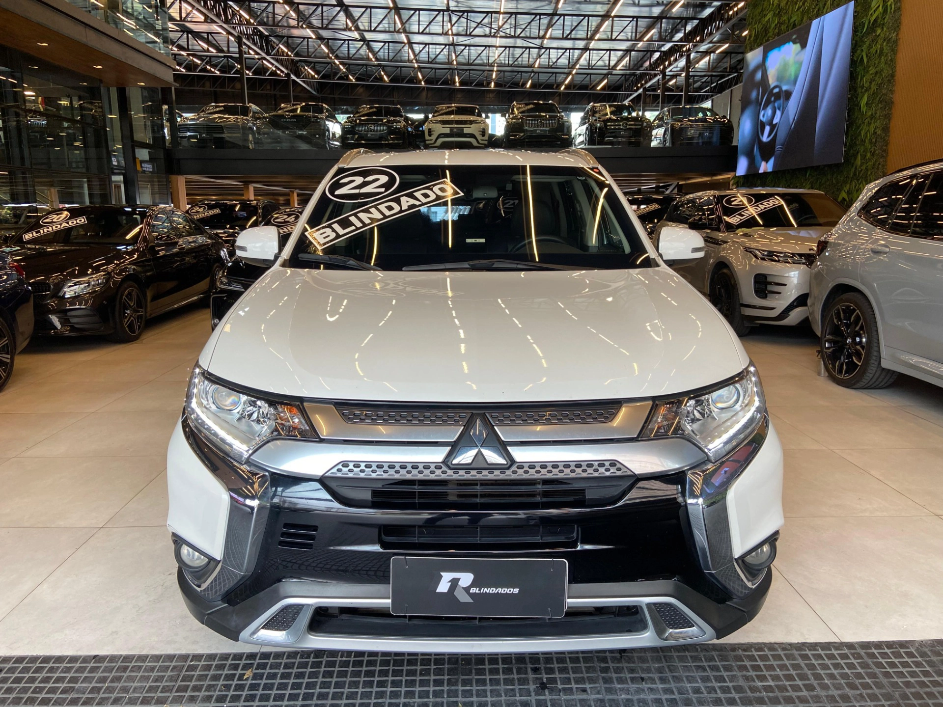 mitsubishi OUTLANDER 2.0 MIVEC GASOLINA HPE AUTOMÁTICO 2022