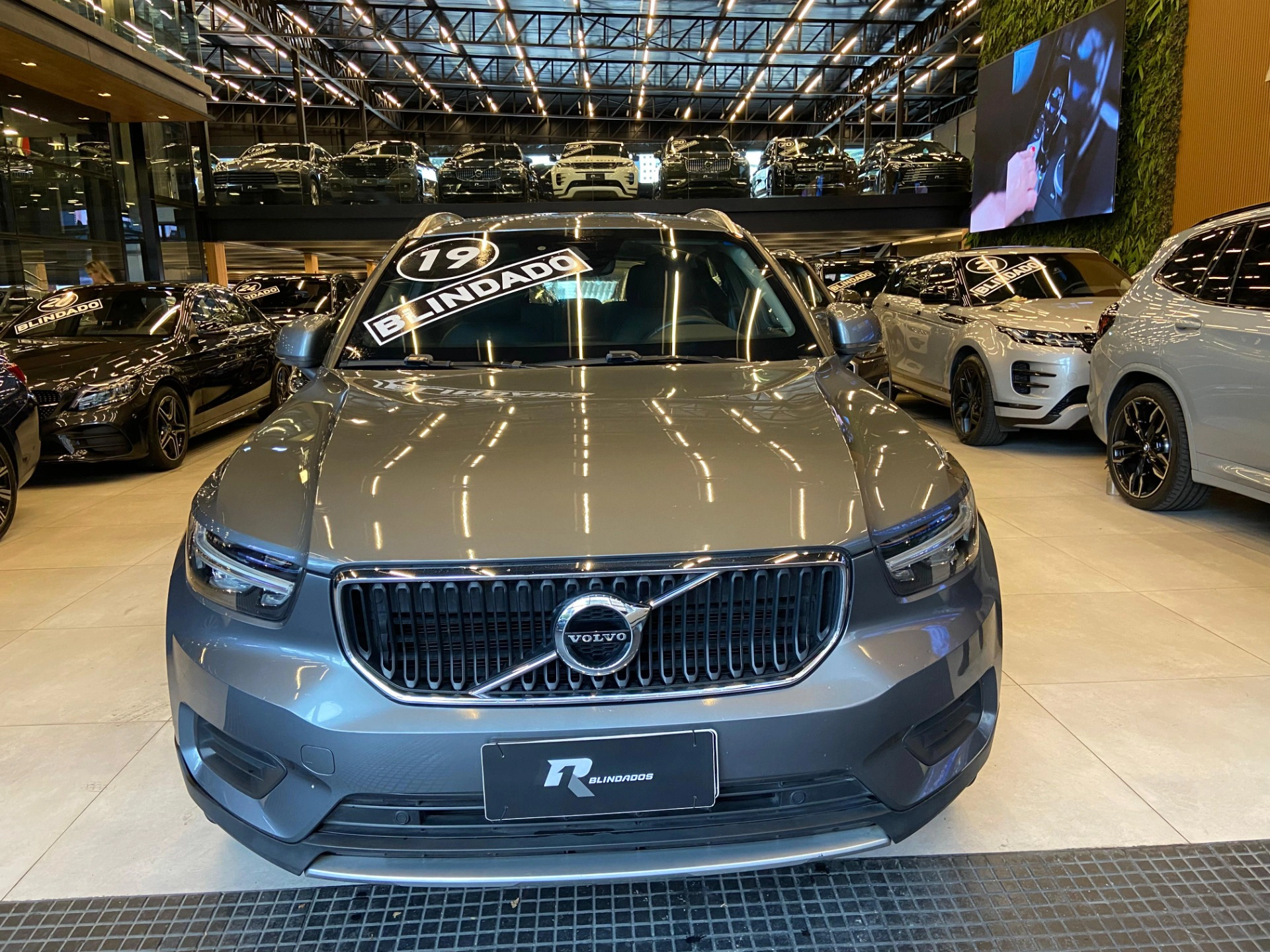 volvo XC40 2.0 T5 GASOLINA MOMENTUM AWD GEARTRONIC 2019