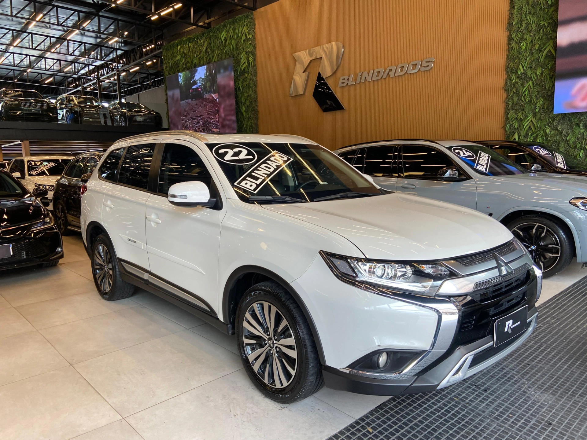 mitsubishi OUTLANDER 2.0 MIVEC GASOLINA HPE AUTOMÁTICO 2022