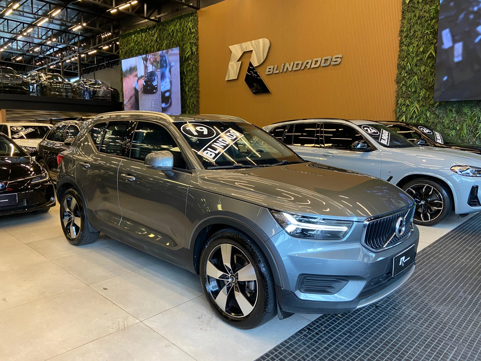 volvo XC40 2.0 T5 GASOLINA MOMENTUM AWD GEARTRONIC 2019