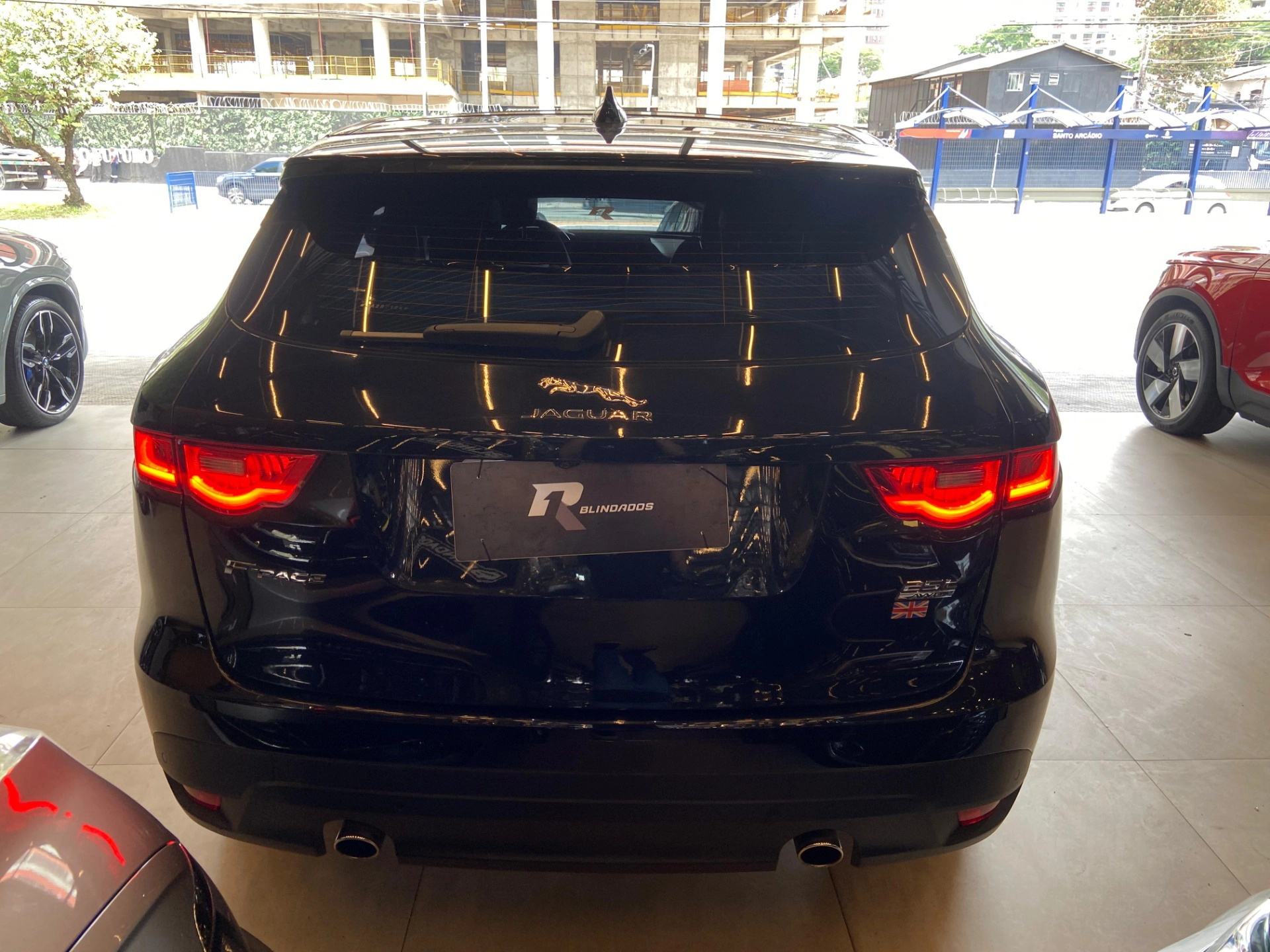 jaguar F-PACE 2.0 16V INGENIUM R-SPORT AWD 4P AUTOMÁTICO 2018