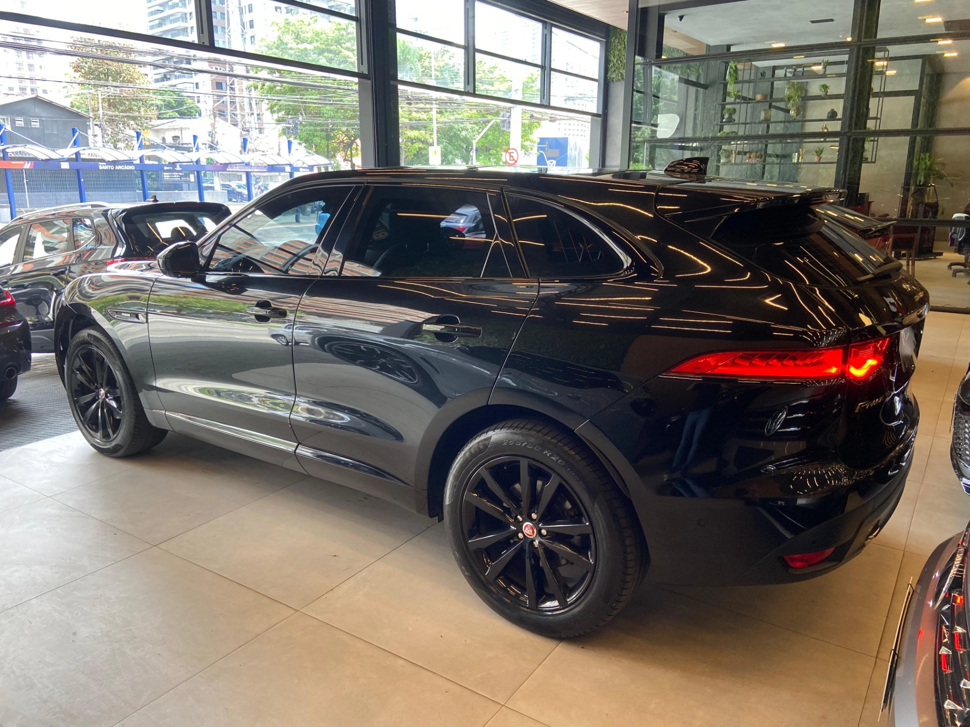 jaguar F-PACE 2.0 16V INGENIUM R-SPORT AWD 4P AUTOMÁTICO 2018