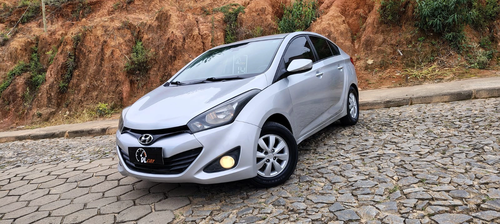 HYUNDAI HB20S 1.6 COMFORT STYLE 16V FLEX 4P AUTOMÁTICO