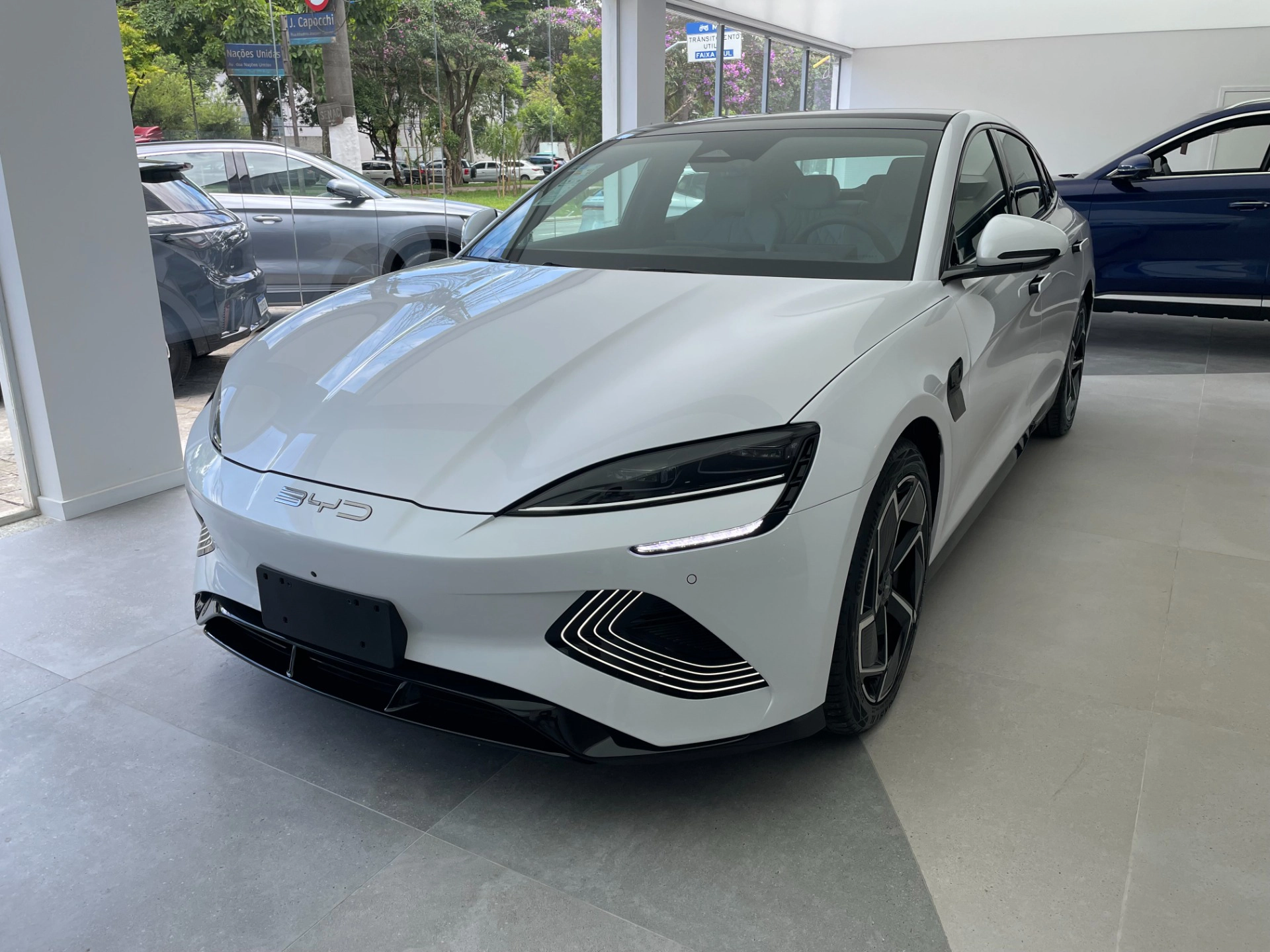 82,5 KW ELÉTRICO AWD