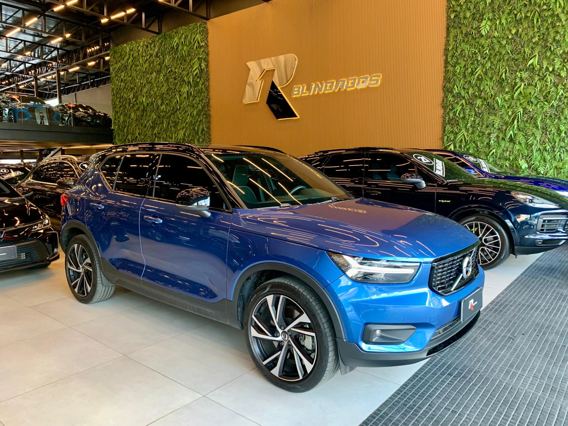 volvo XC40 1.5 T5 RECHARGE R-DESIGN GEARTRONIC 2020