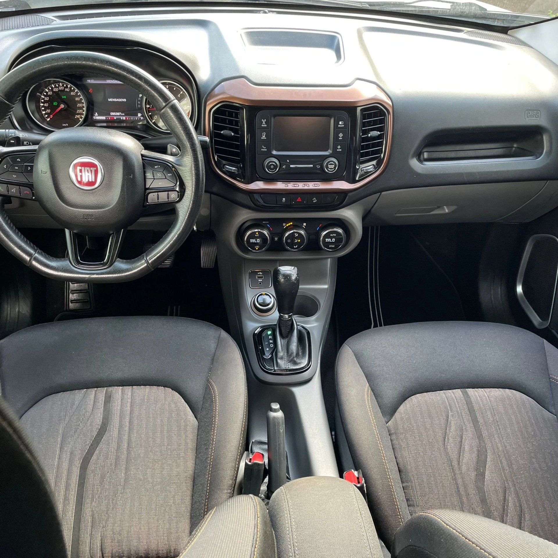 FIAT TORO 2.0 16V TURBO DIESEL VOLCANO 4WD AT9