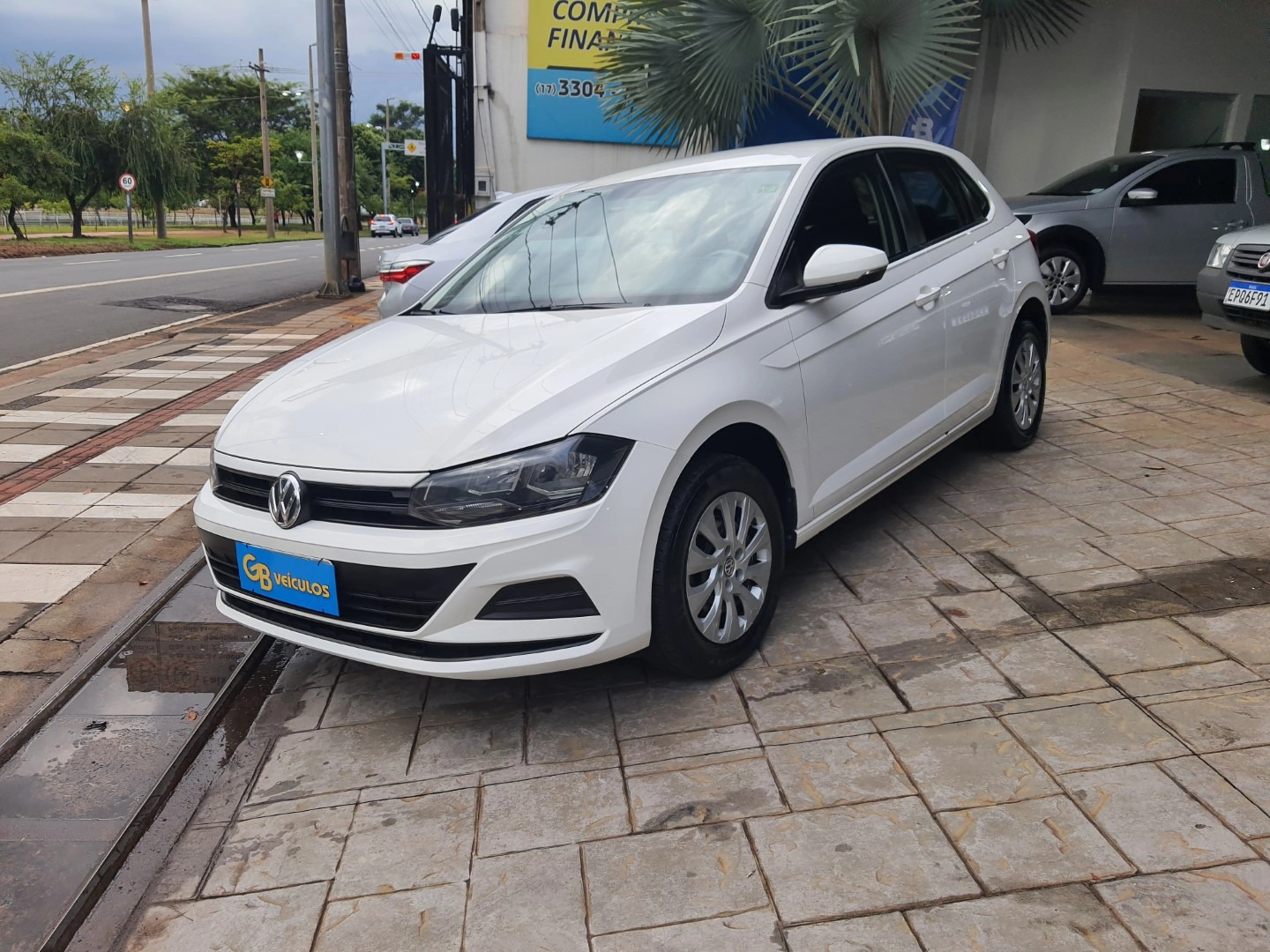 VOLKSWAGEN POLO 1.0 200 TSI SENSE AUTOMÁTICO