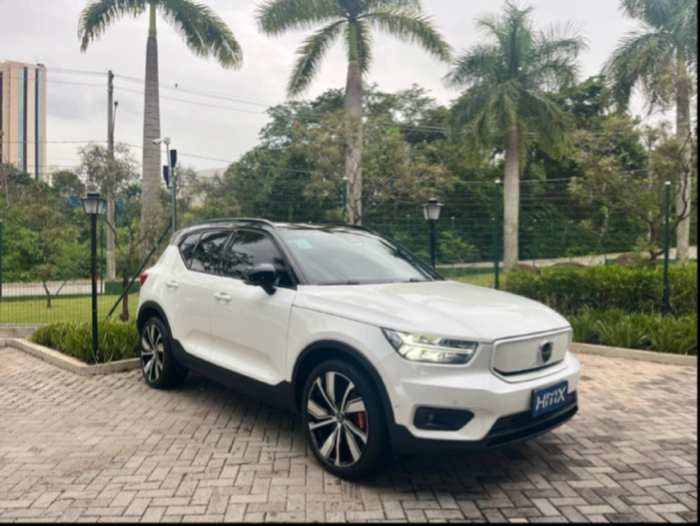 VOLVO XC40 P6 RECHARGE PLUS ELECTRIC BEV PURE AWD