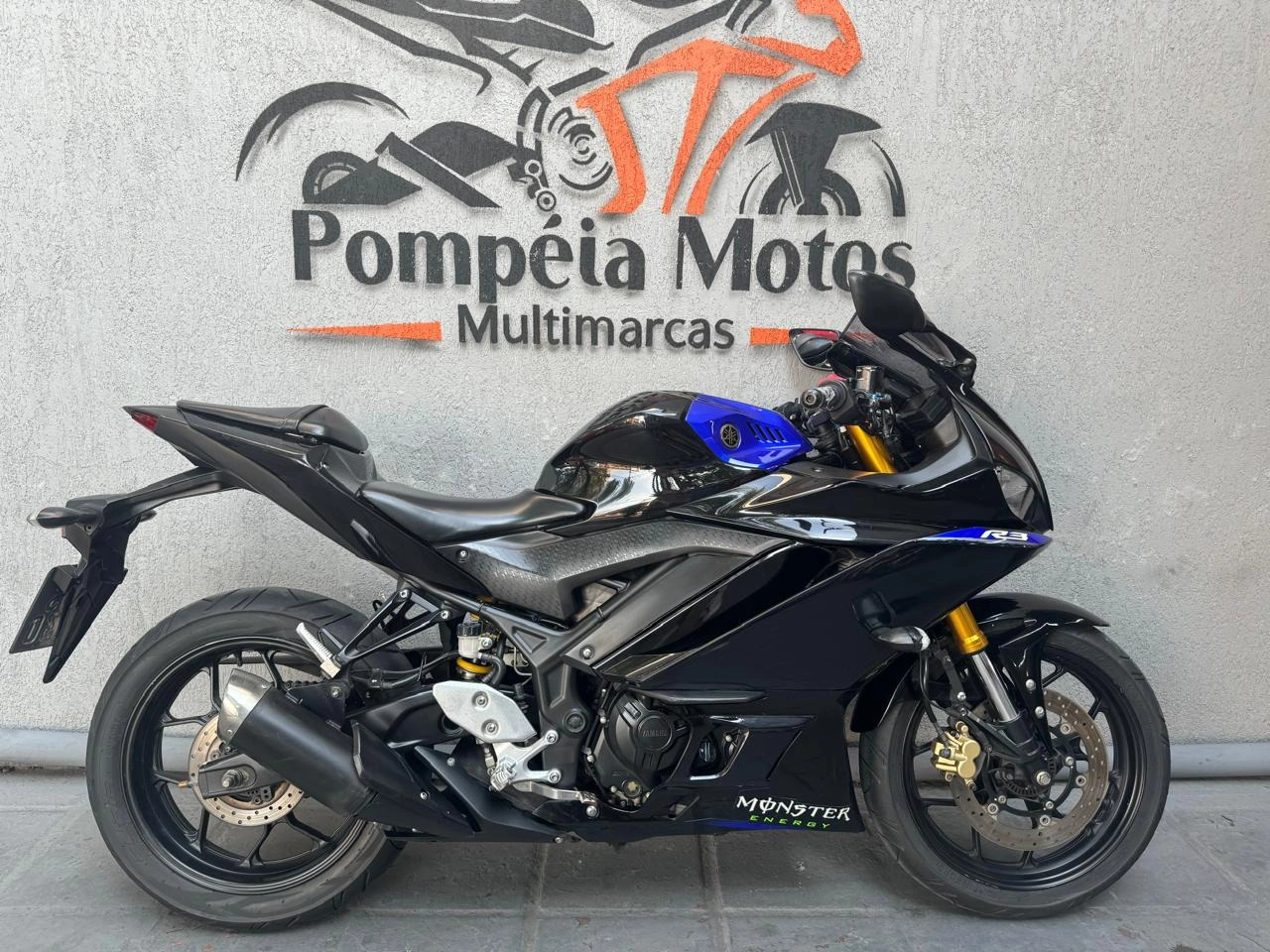 YAMAHA YZF R3 MONSTER ABS Esportiva